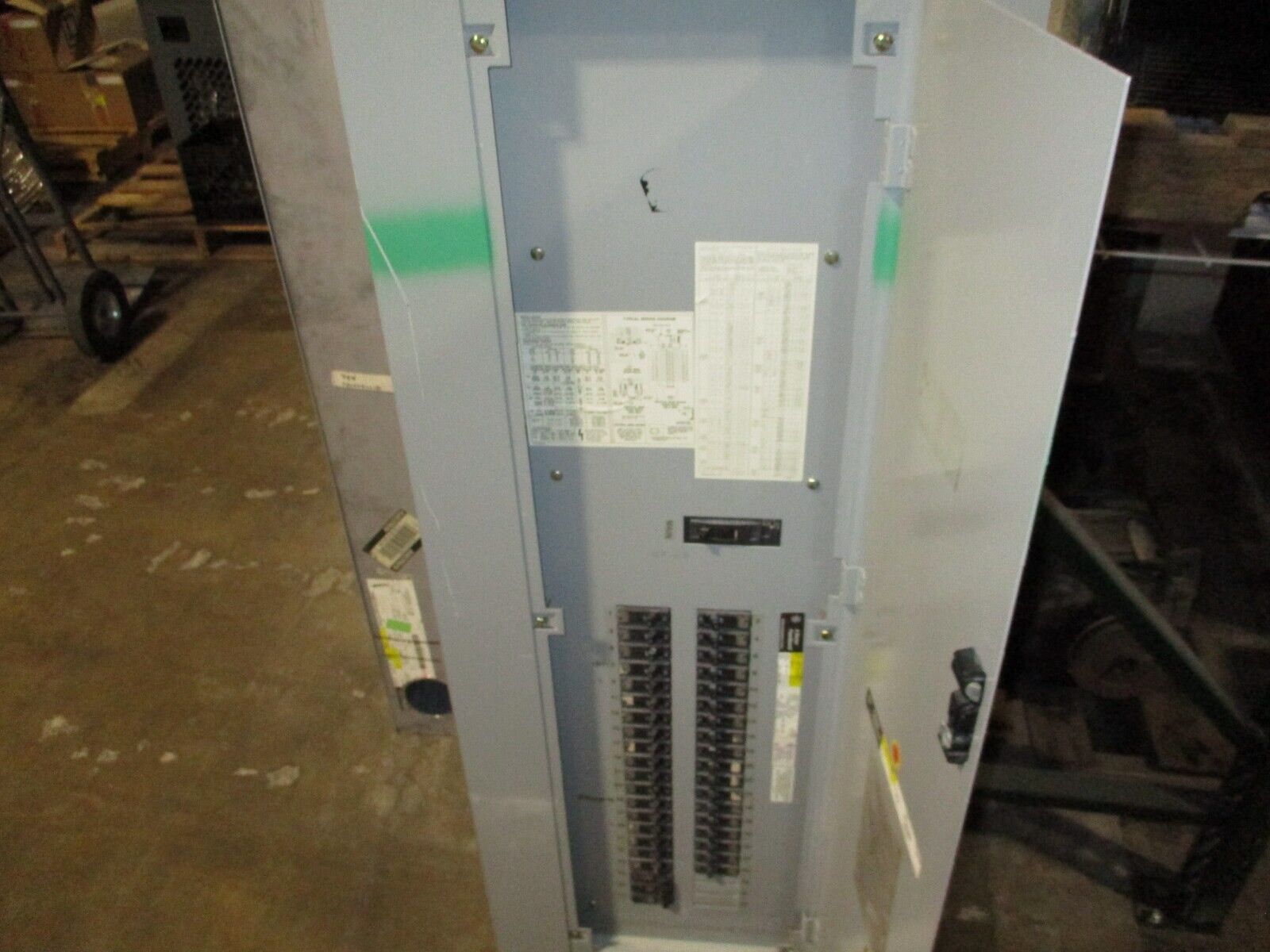 GE Main Breaker Circuit Breaker Panel AQF3422ATX 225A Max, 125A Main 208Y/120V