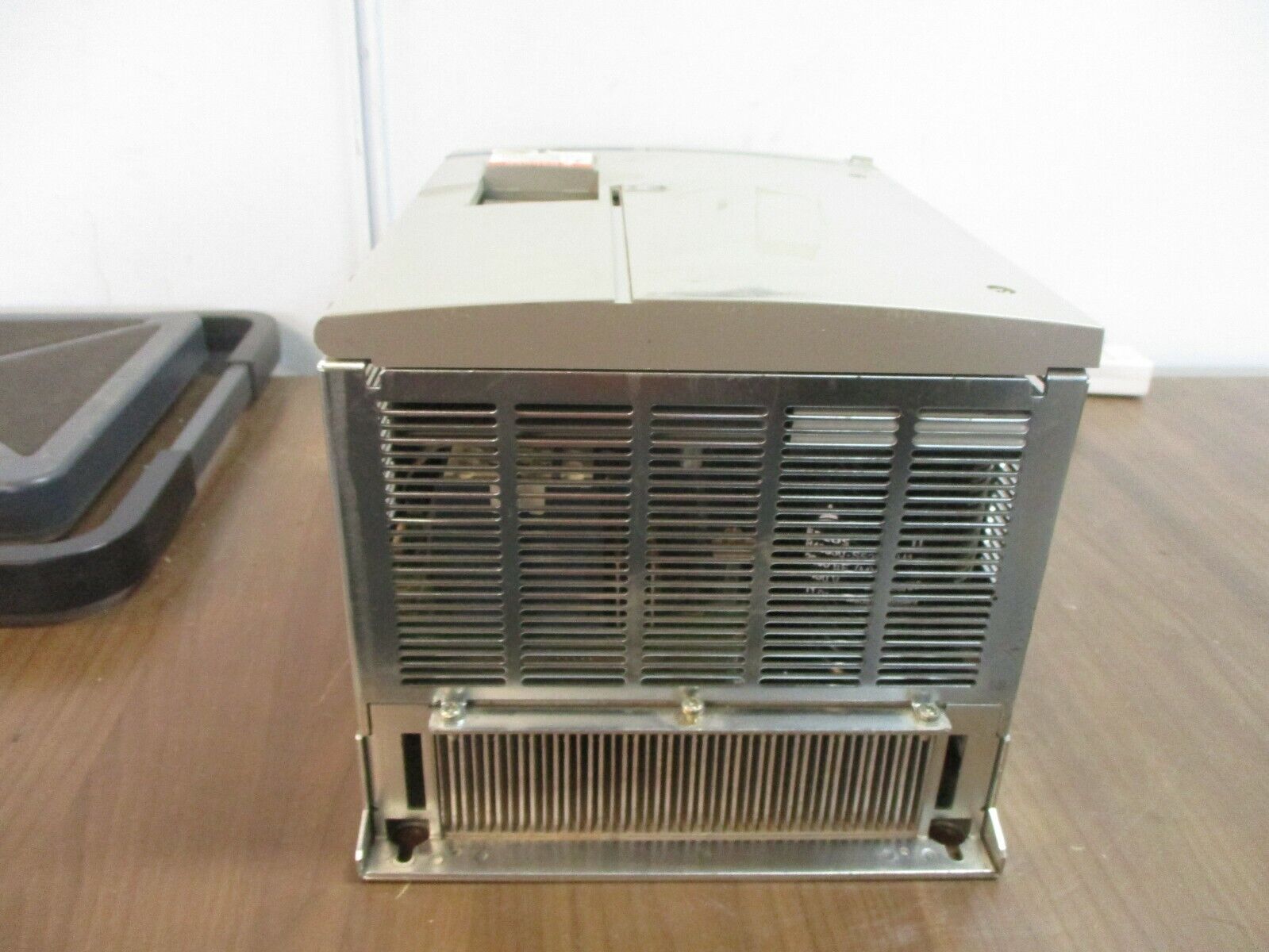 Square D Altivar 58 AC Drive ATV58HD16N4Z 15HP *No Keypad* Used