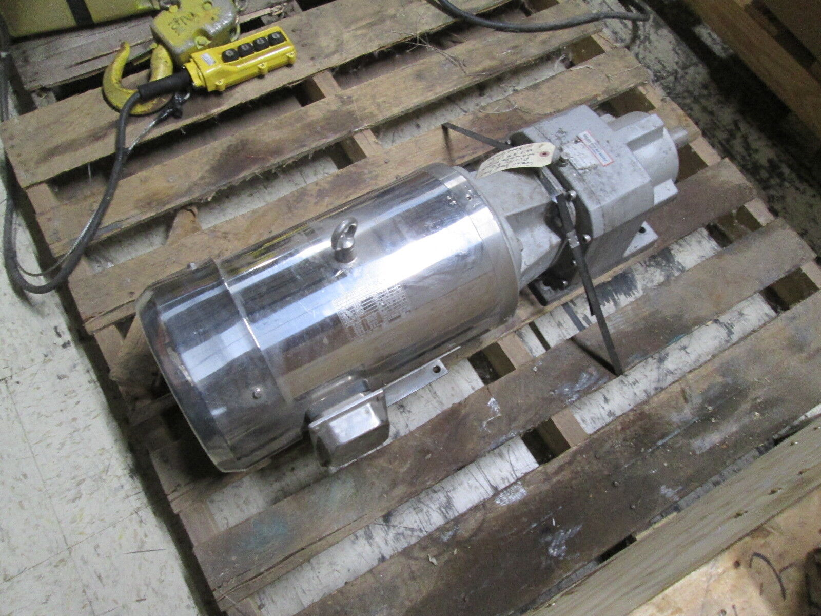 Max Motion Stainless Steel AC Motor w/ Gear MQS-704T 7-1/2HP 1800RPM FR:213TC