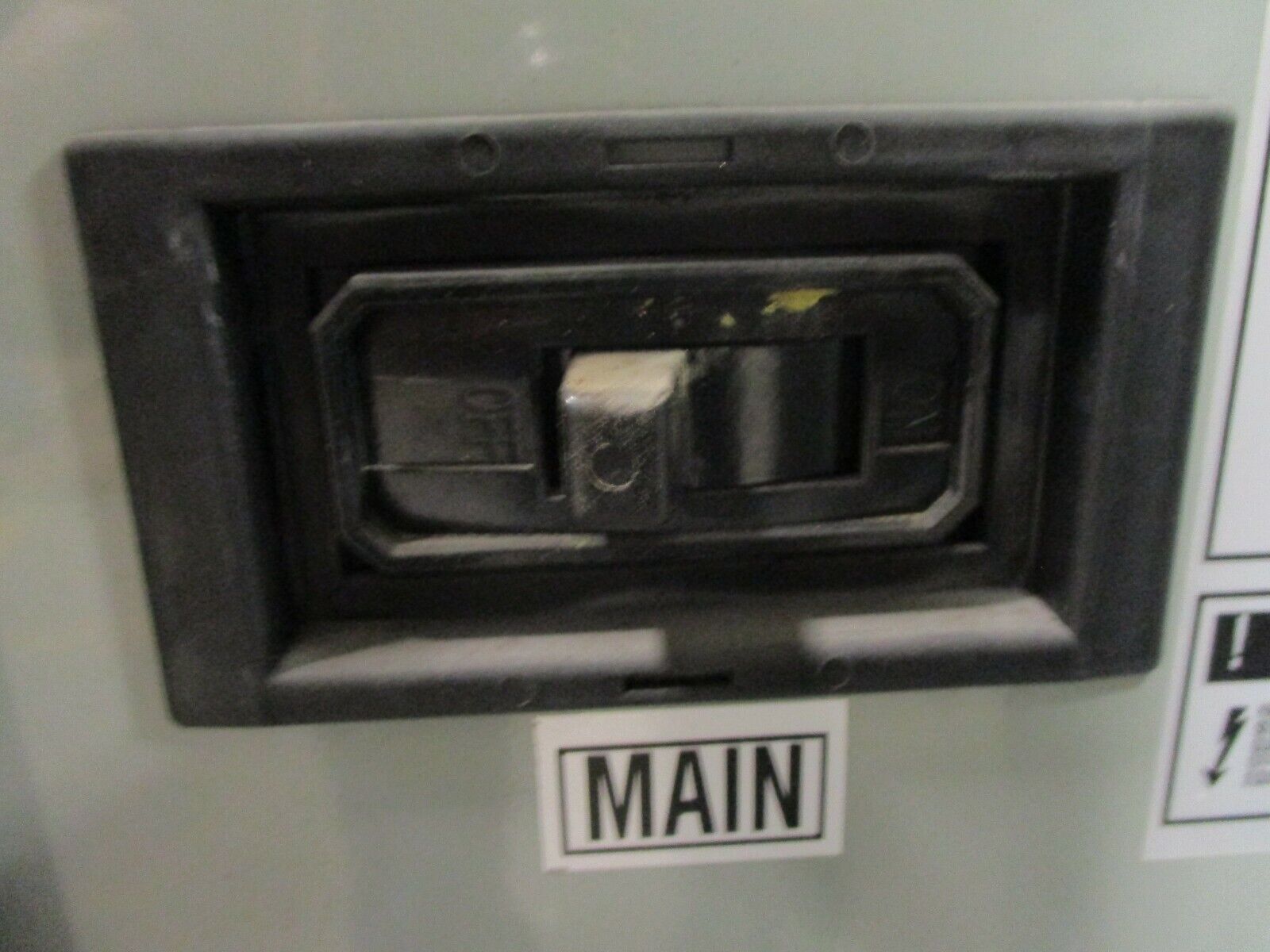 Switchboard Apparatus Main Breaker Circuit Breaker Panel 960784 200A Max 208/120