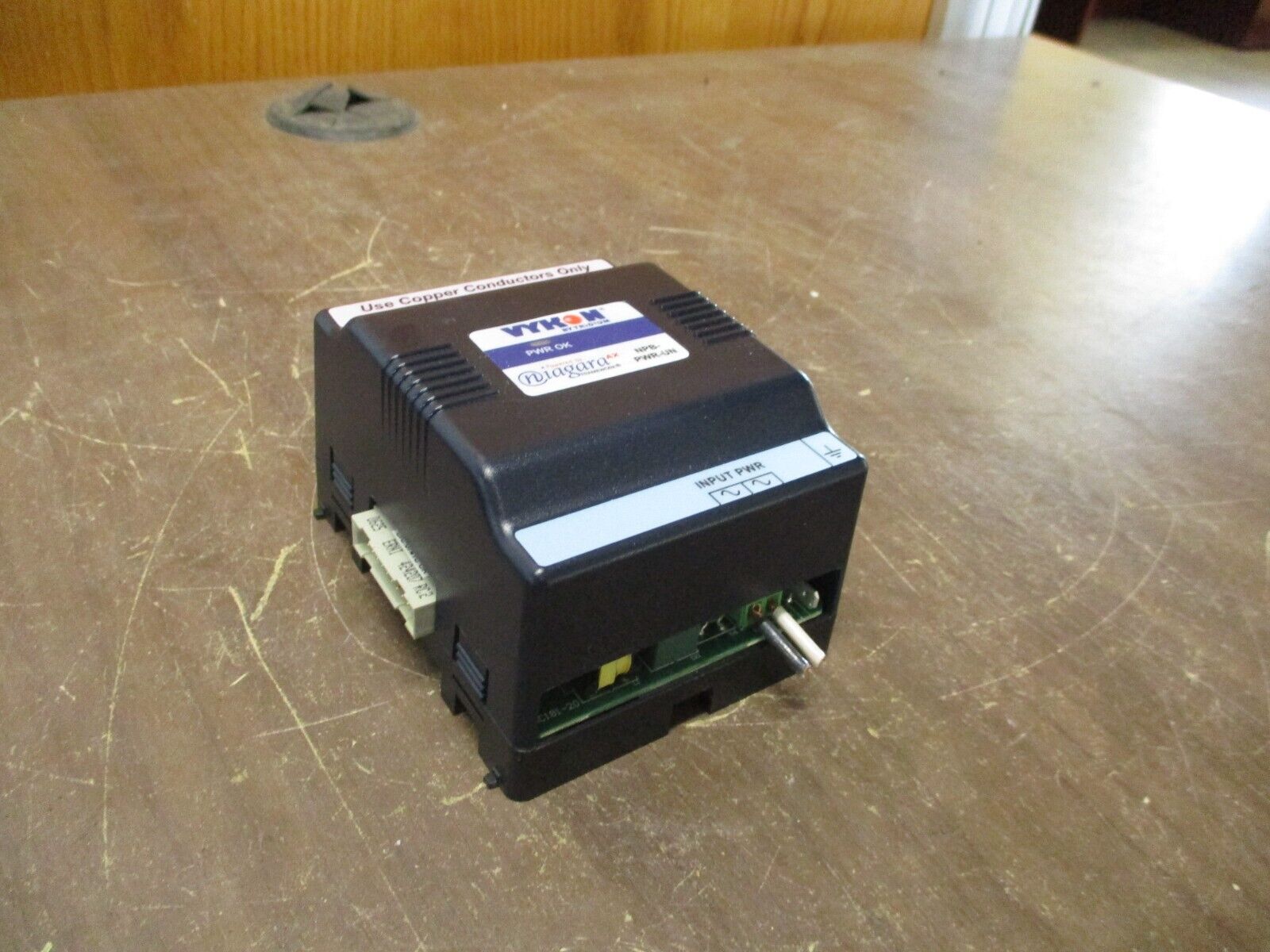 Tridium Vykon Power Supply NPB-PWR-UN Output: 15VDC Used