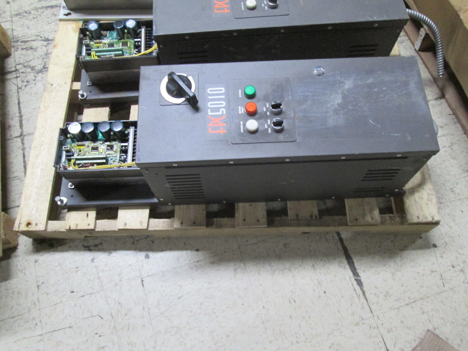 Safetronics FPC 5010 AC Drive w/ Bypass GP102005-1 Model GP10E1ST32005B1 Used
