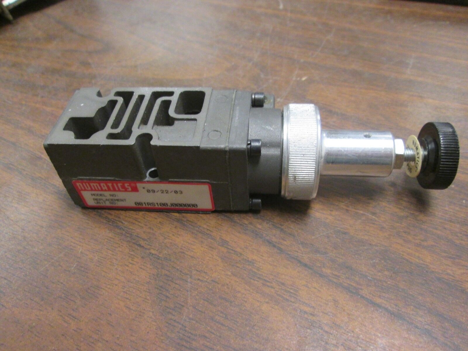 Numatics Regulator 081RS100J000000 Used