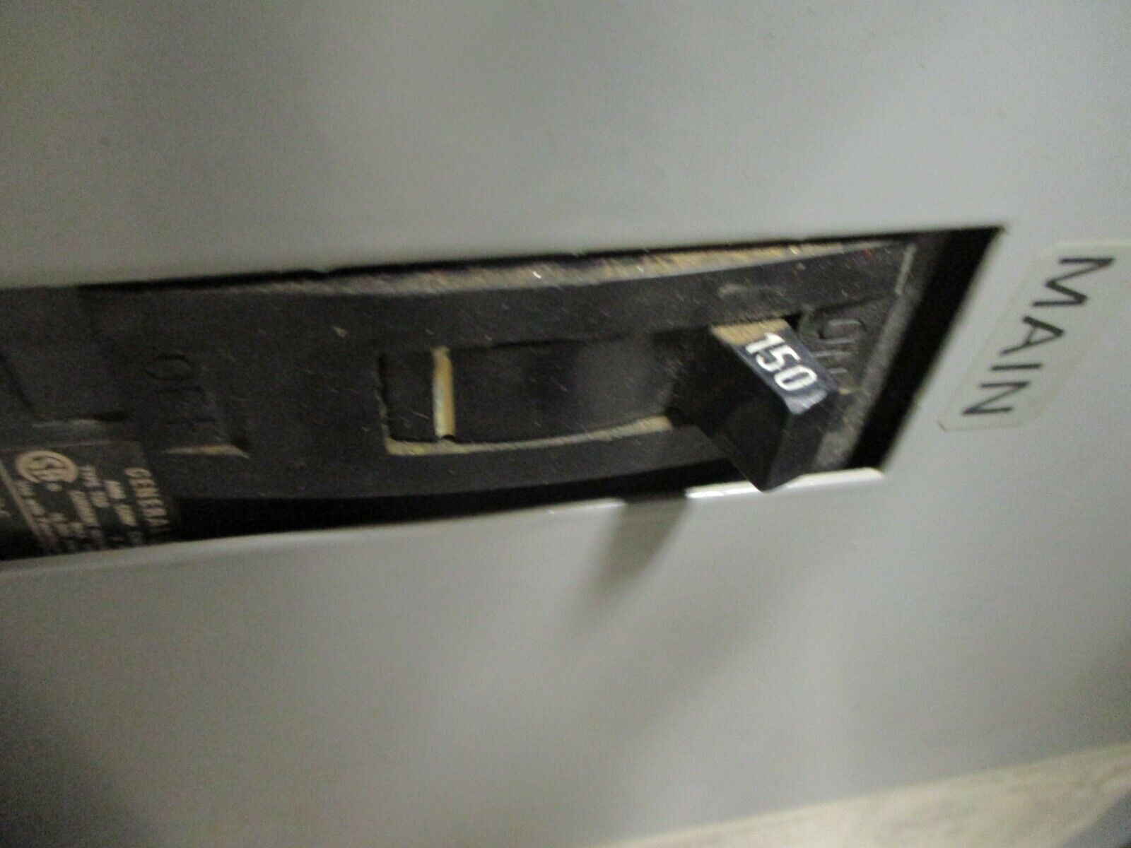 GE Main Breaker Circuit Breaker Panel AQF3422ABX 225A Max 208Y/120 3Ph 4W Used