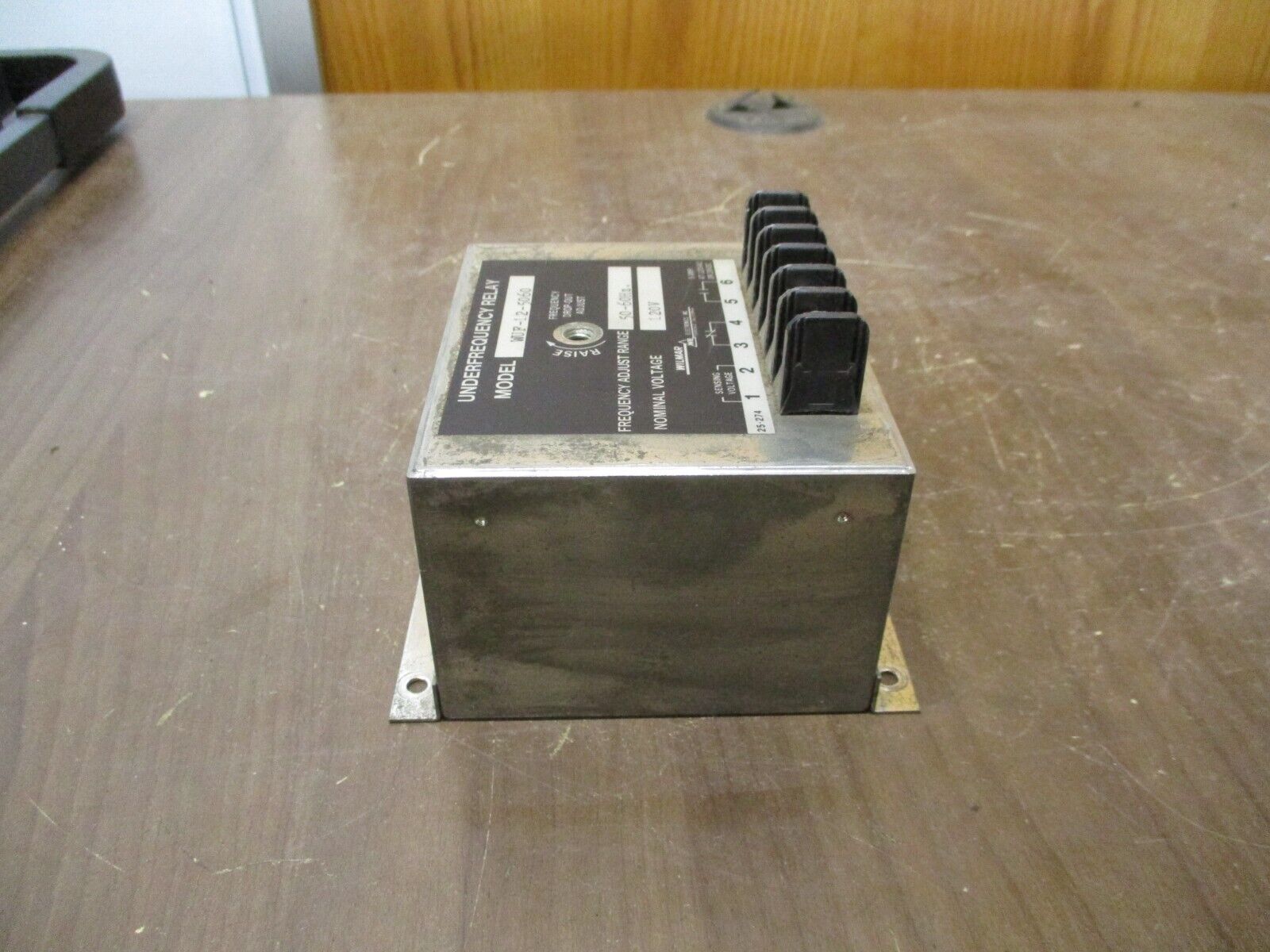 Wilmar Underfrequency Relay WUF-12-5060 120V Range: 50-60Hz Used