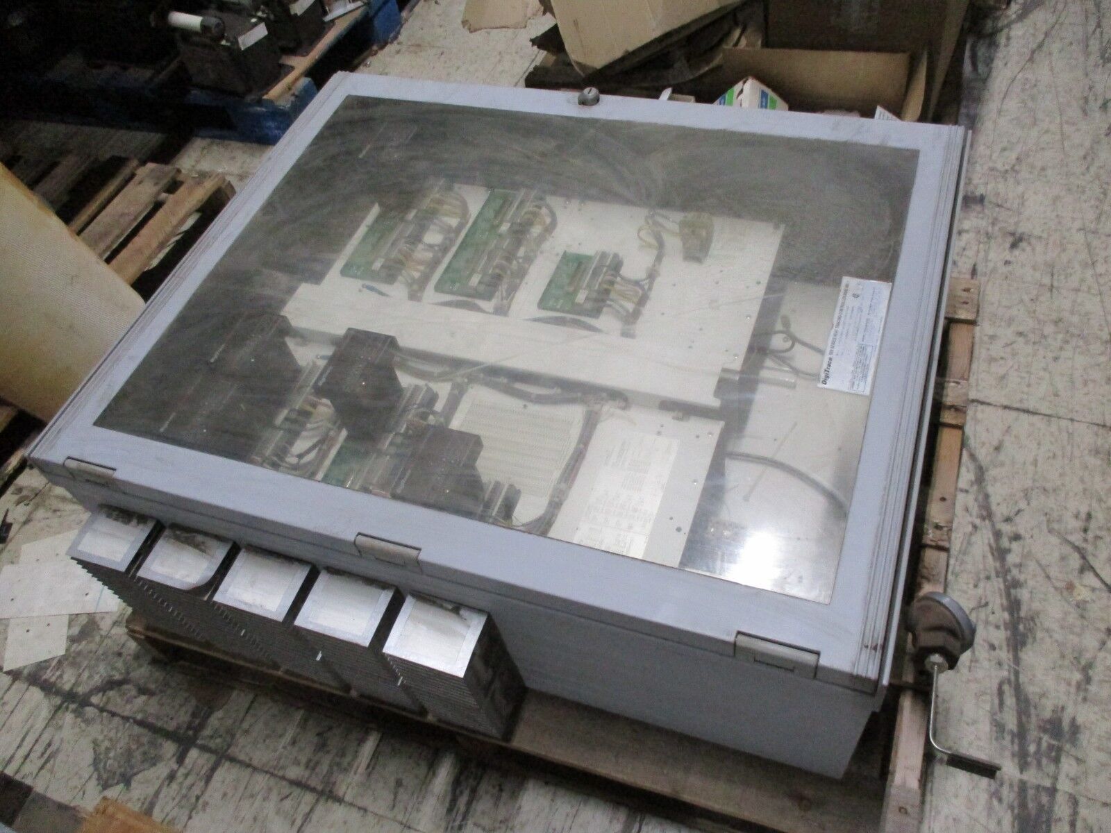 DigiTrace 920 Series Heat Tracing Controller Assembly 920*E14FWQ1*SIS312*SS3112