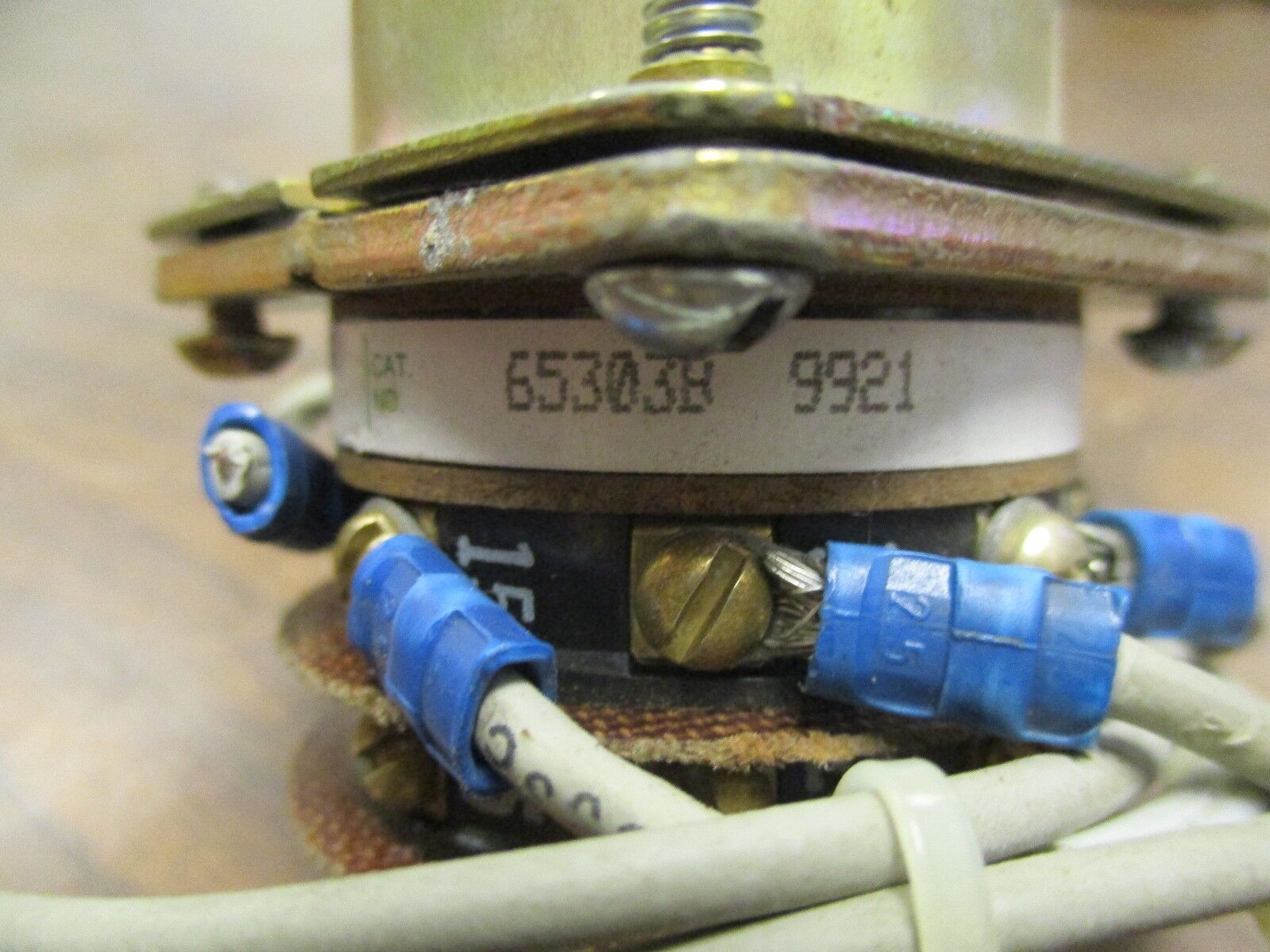 Electroswitch Series 31 Switch 65303B 9921 10A@125VAC 5A@250VAC Used