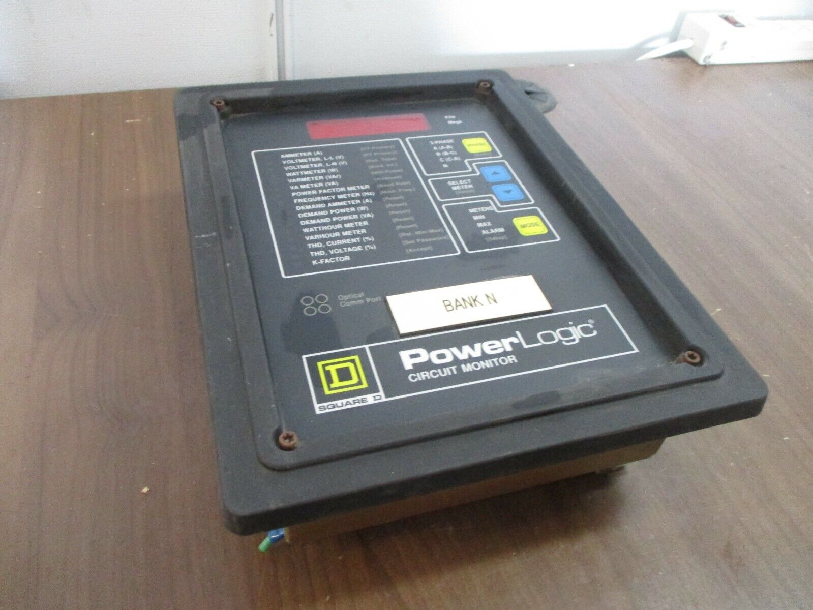 Square D Power Logic Circuit Monitor 3020 CM - 2250 100-264 VAC 50/60Hz Used