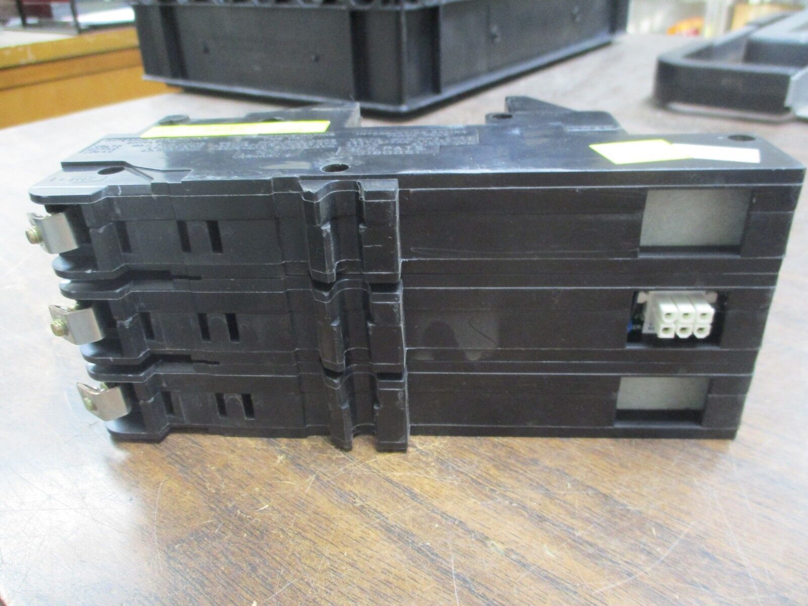 Square D PowerLink AS Remotely Operated Circuit Breaker EHB34020AS 20A 480Y/277V