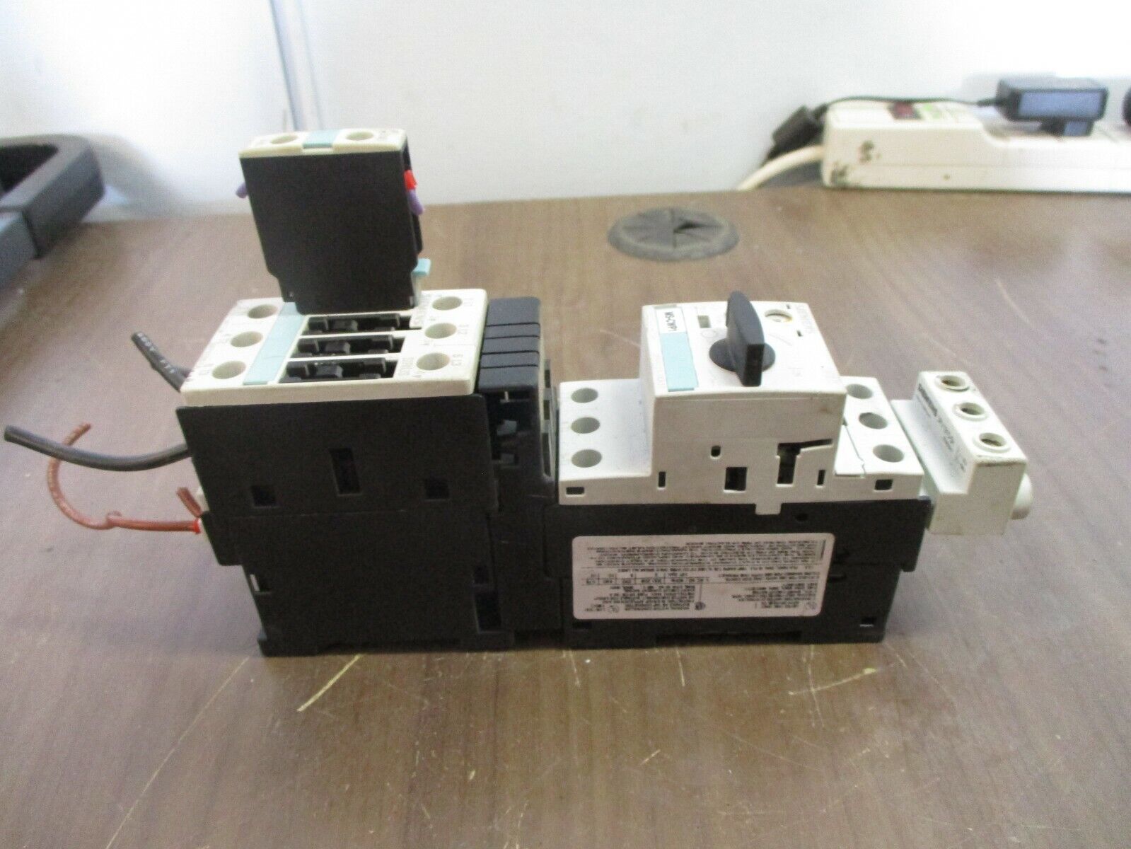 Siemens Sirius Starter 3RT1026-1A..0 / 3RV1021-1KA10 Trip: 9-12.5A Used