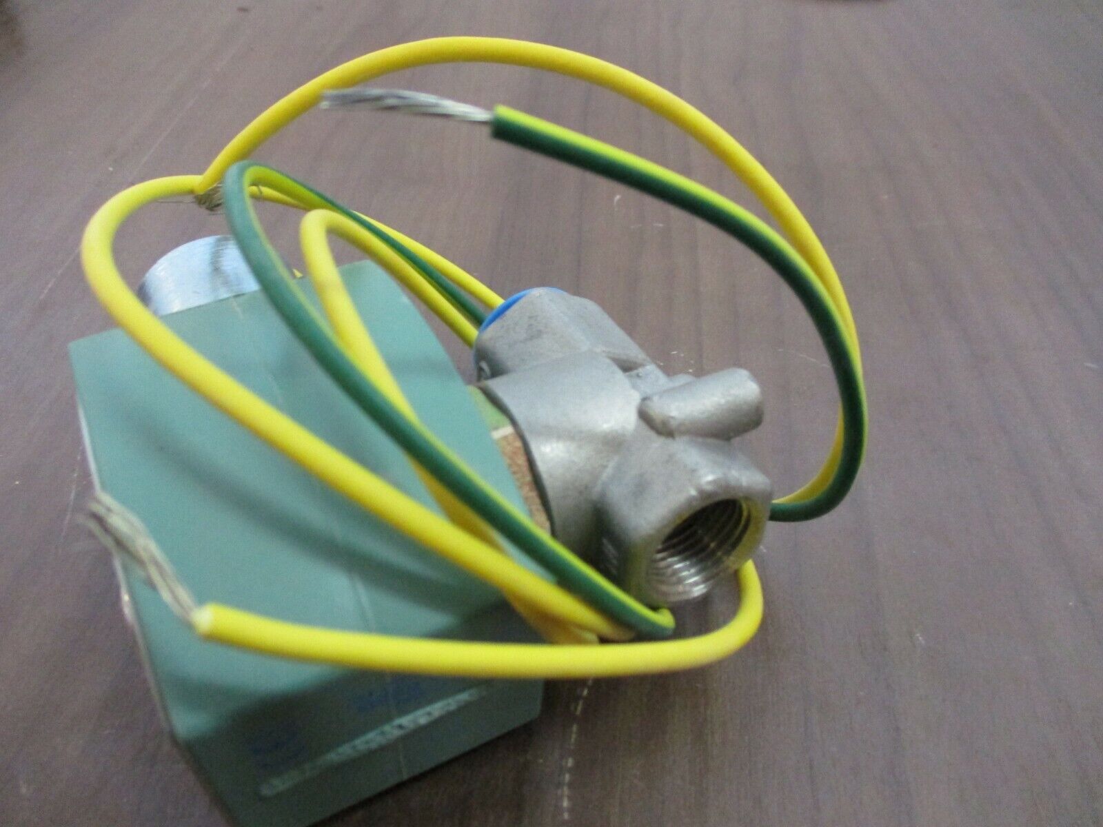 ASCO Red-Hat Solenoid Valve 8263G320 120V Coil New Surplus