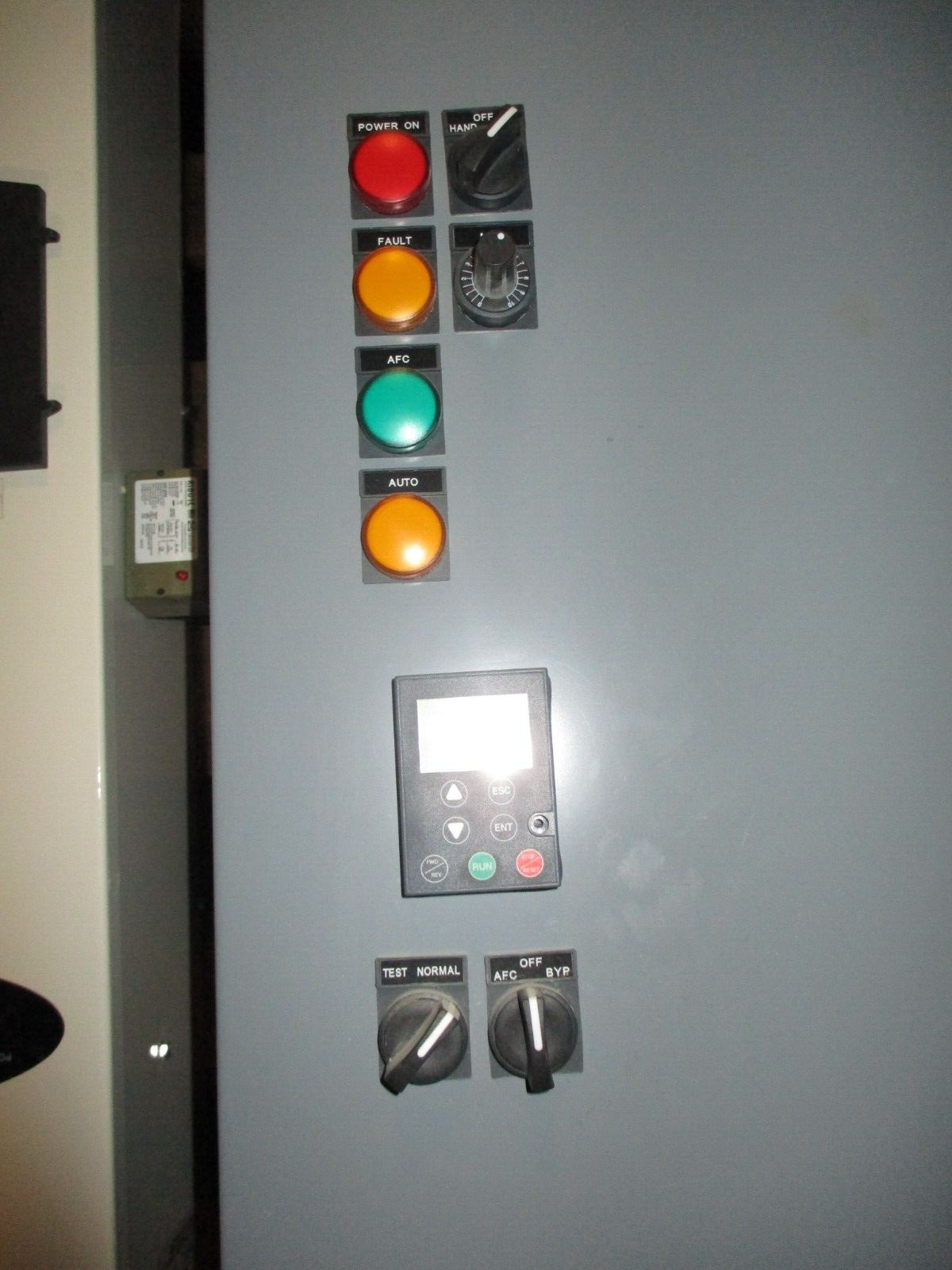 Square D EconoFlex Altivar AC Drive w/ Bypass 8839 58EHG4VY Ser. A 10HP 3Ph Used
