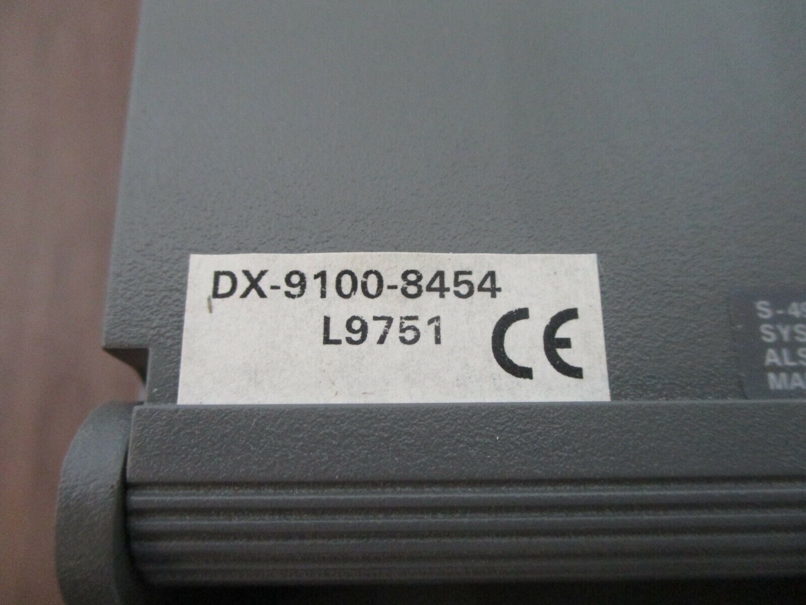 Johnson Controls/Metasys Controller DX-9100-8454 24VAC *Chipped Mounting Foot*