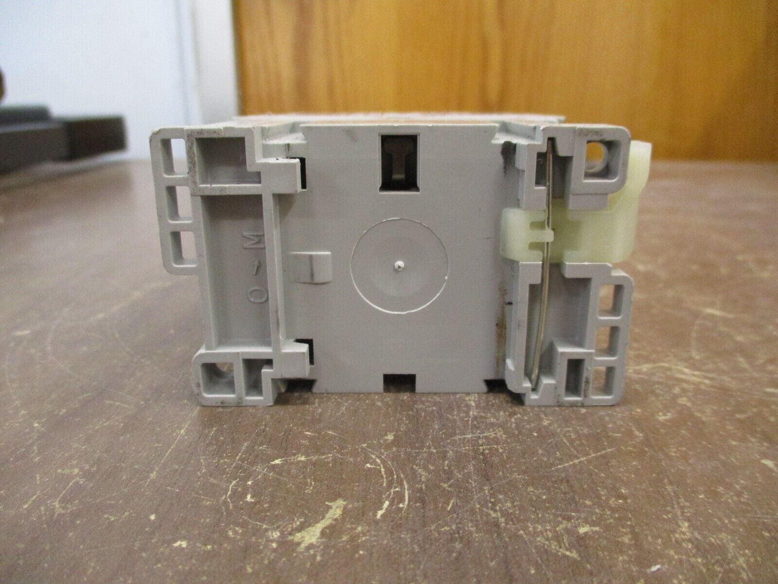 Allen-Bradley Contactor 100-C12*10 24V Coil 25A 600V *Damaged Top* Used