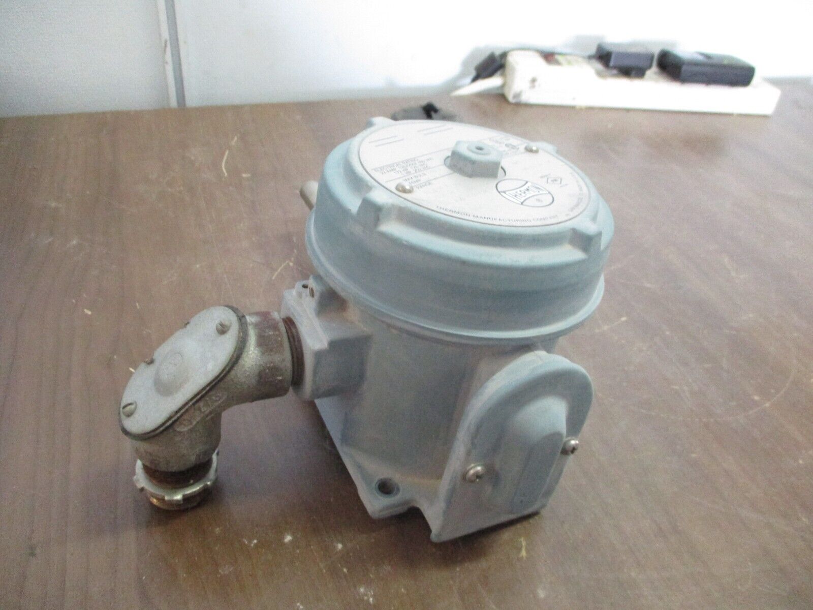 Thermon Explosion Proof Thermostat B7-15140 Range: 15-140°F 22A 125/250/480VAC