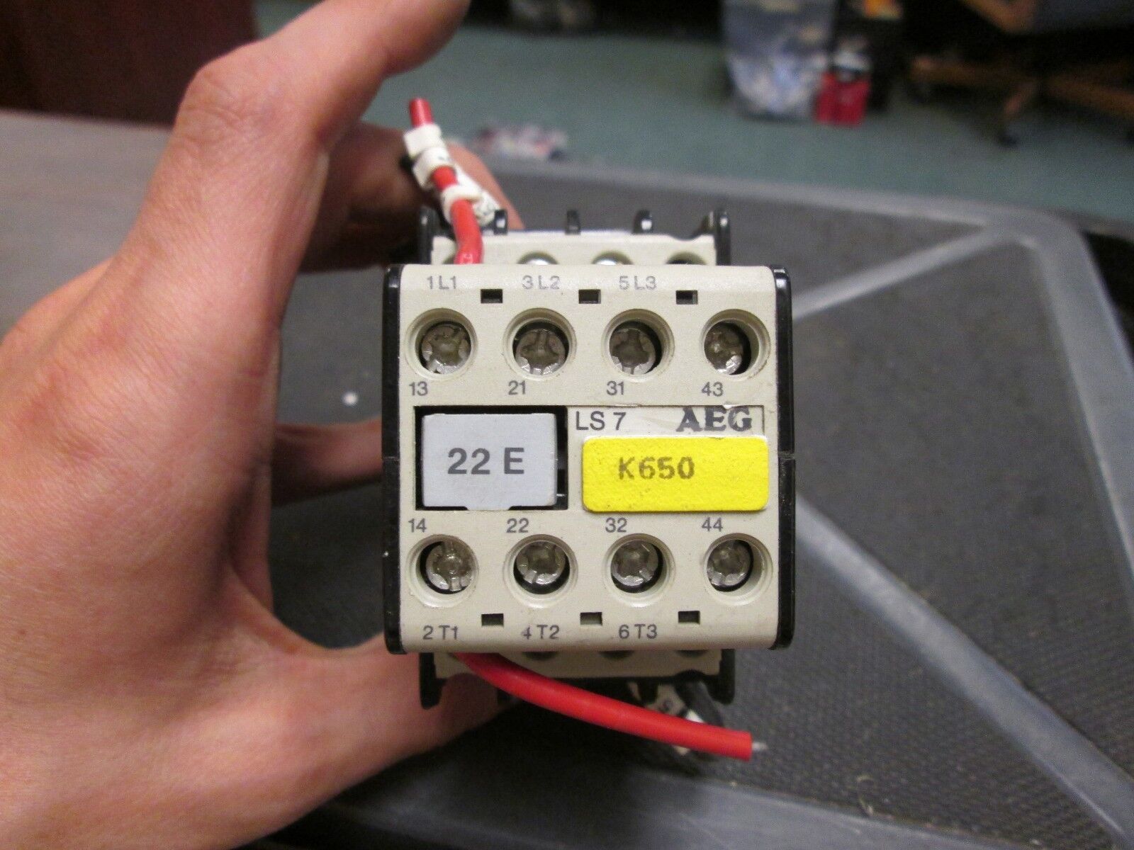 AEG  Contactor  LS7 E-NR910-302-517-59  25A  380V Coil  600V Used
