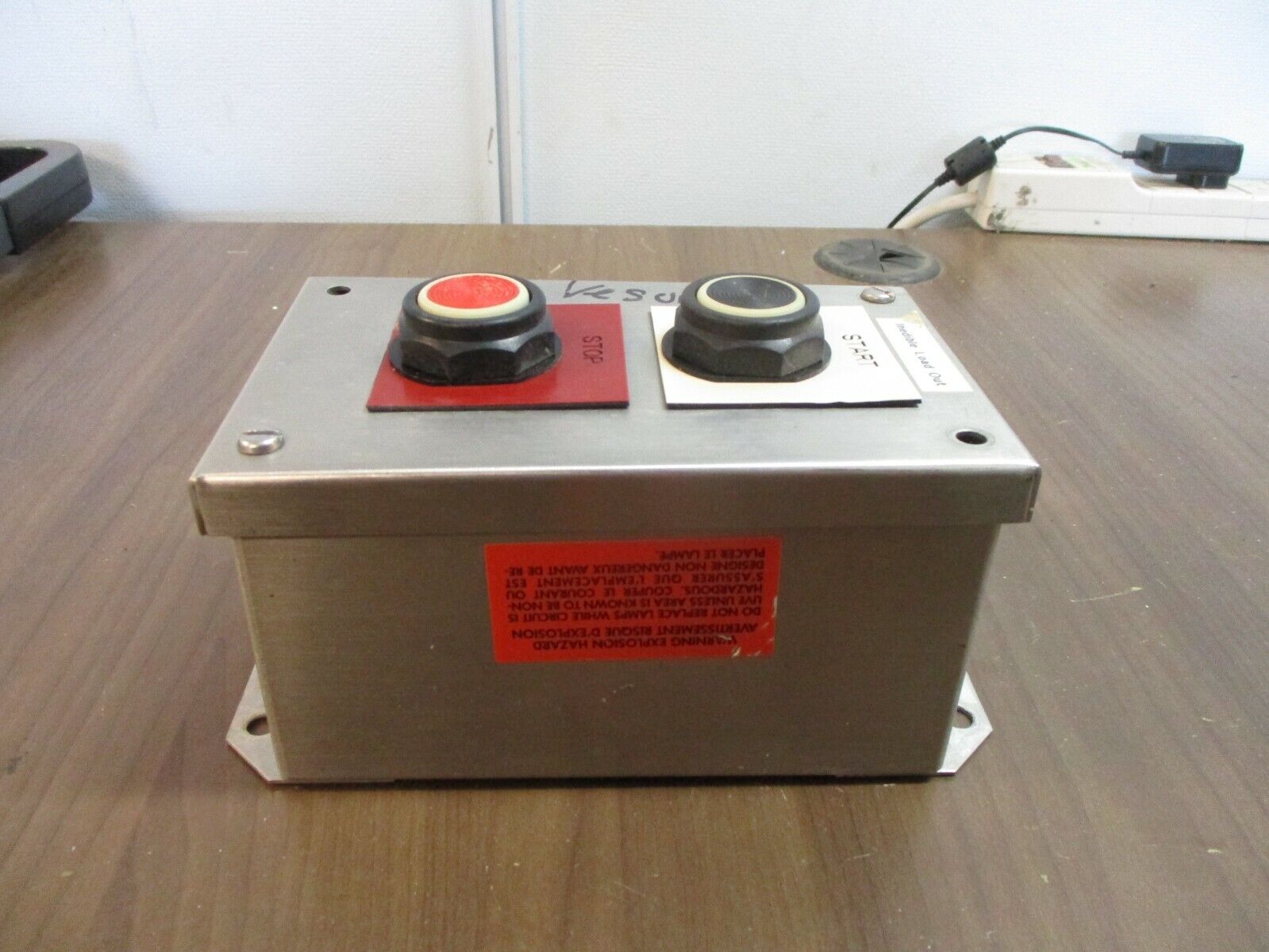 Square D Stainless Steel Start / Stop Control Station 9001 KYSK201 Ser. G Used
