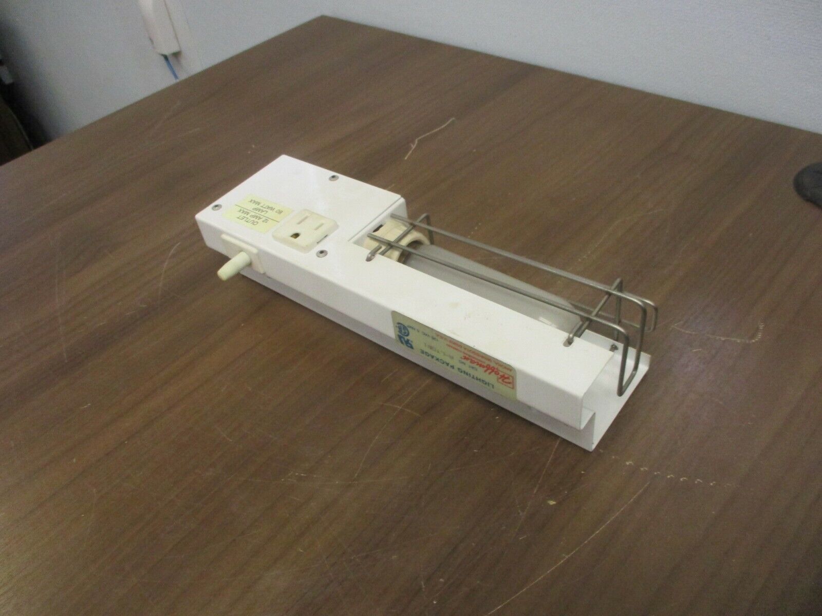 Hoffman Lighting Package A-LTDB1 120VAC 0.5A Used