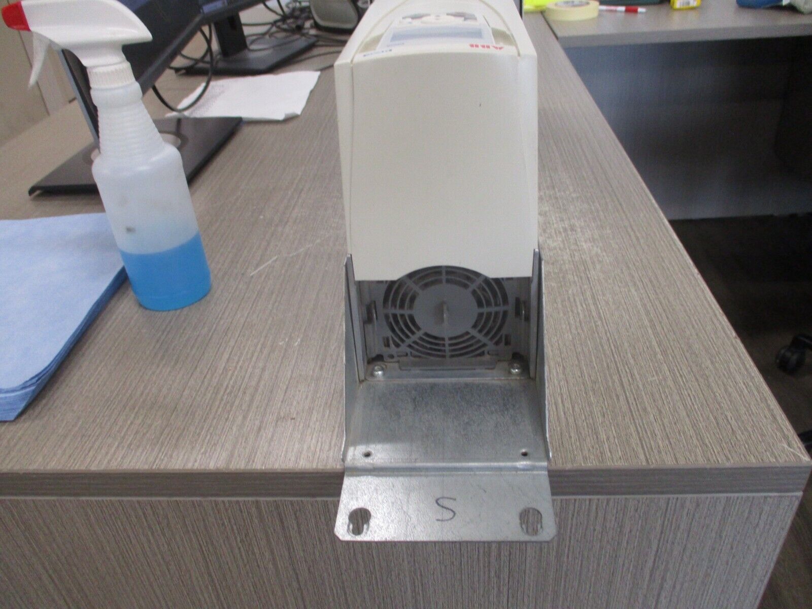 ABB ACH550 AC Drive W/Disconnect ACH550-PD-023A-4 15HP 3Ph