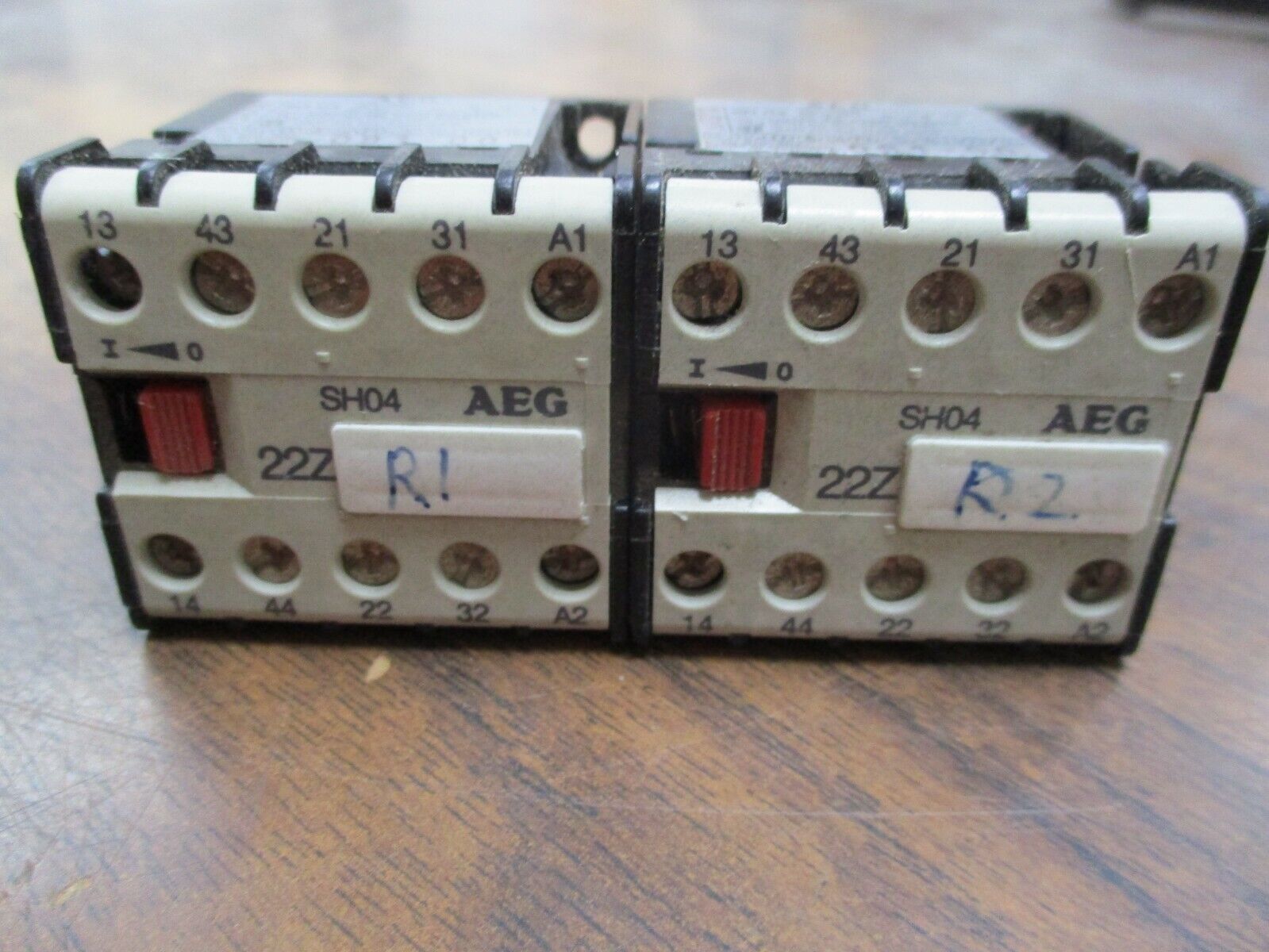 AEG Relay SH04 24VDC Coil 16A 600V *Lot of 2* Used
