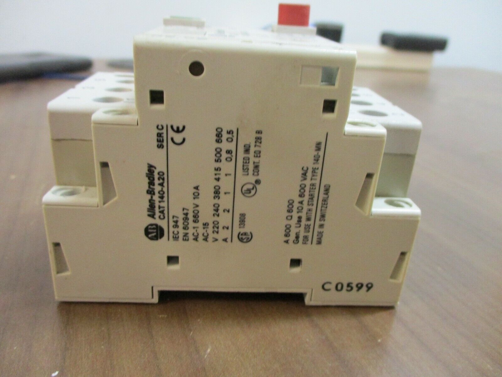 Allen-Bradley Manual Starter 140-MN-0400 Ser. C Trip: 2.5-4.0A w/ Aux Contact