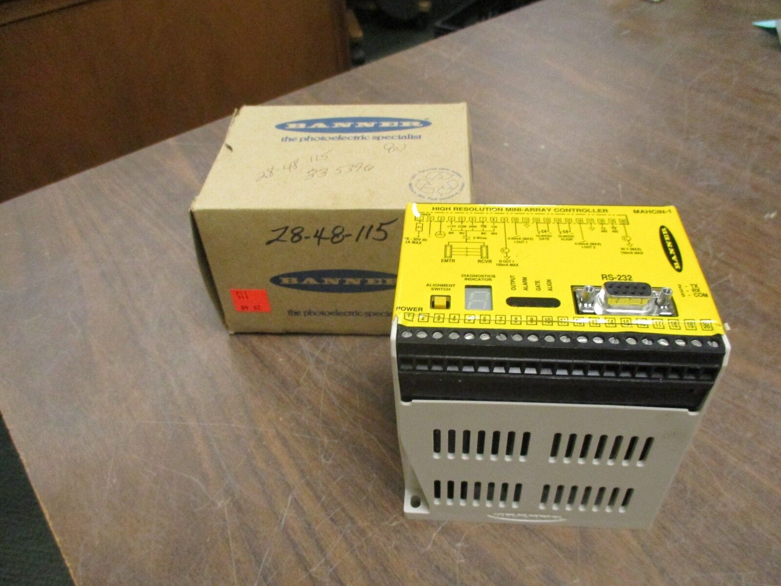 Banner High Resolution Mini-Array Controller MAHCIN-1 16-30VDC 1A Max New Surpl