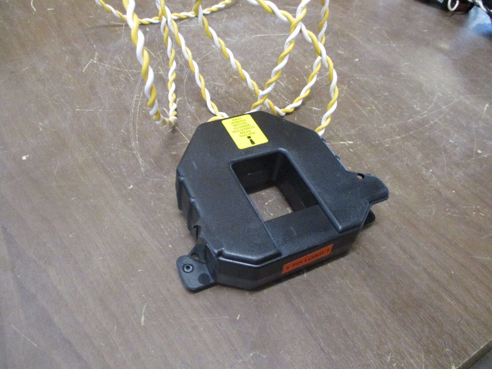 Square D Current Transformer EME3032 300A *Broken Latch* Used
