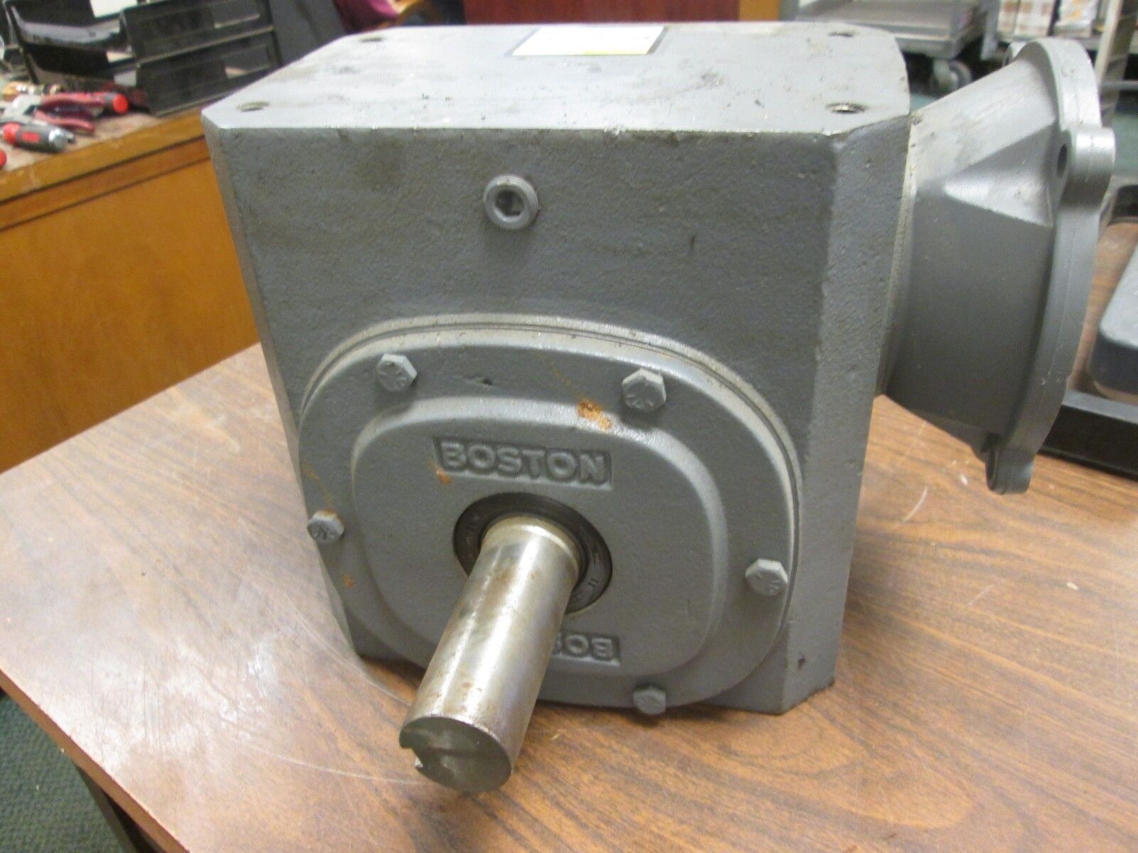 Boston Gear Reducer F732-20-B7-G Ratio 20:1 3.71 HP In 2413 In LB Torque Out