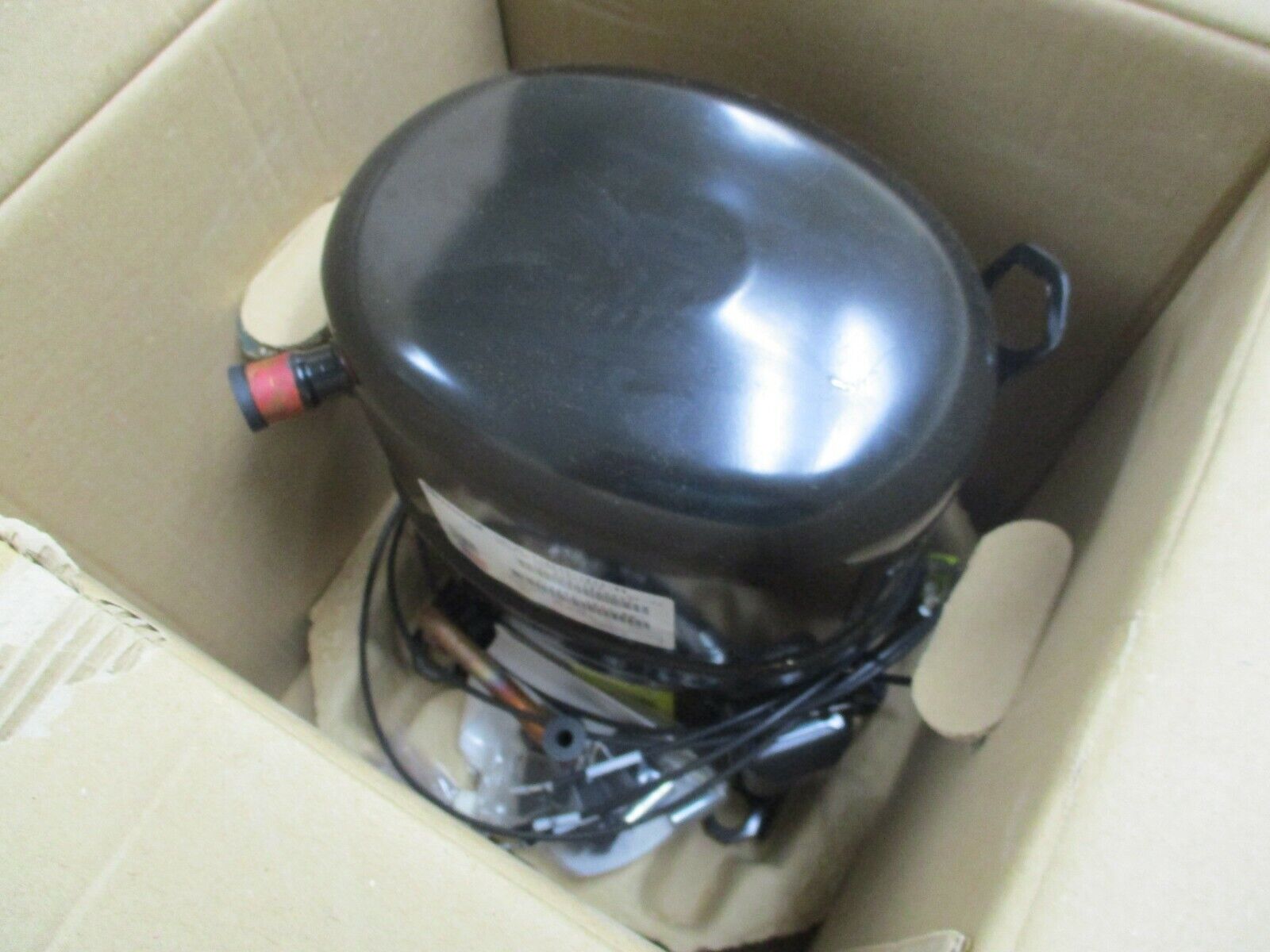 Bristol Compressor 710003-2024-00 Model #: HCRB283ABCA 208-230V 60Hz 1Ph