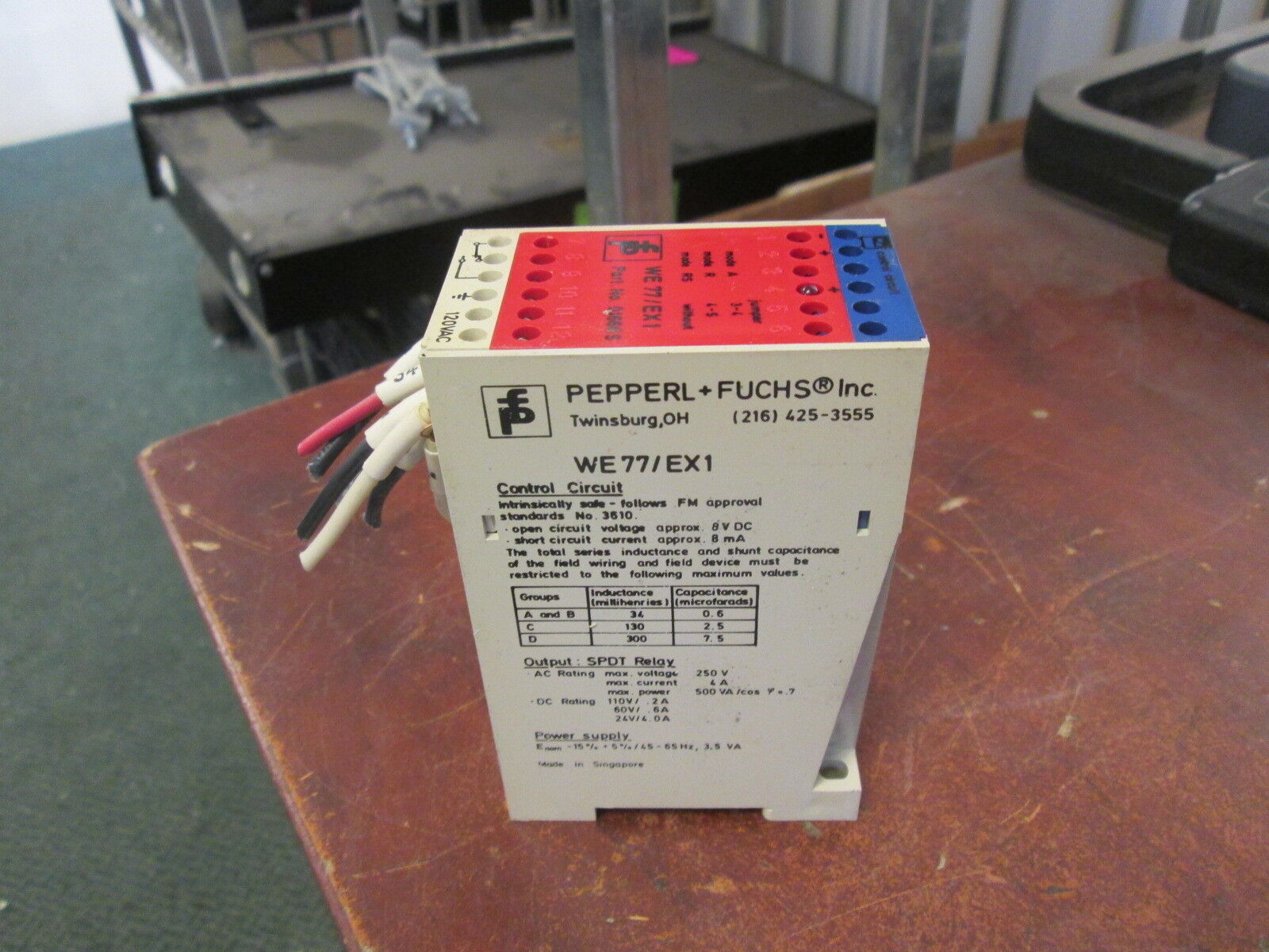 PepperL + Fuchs Isolation Amplifier Switch WE77/EX1 Used