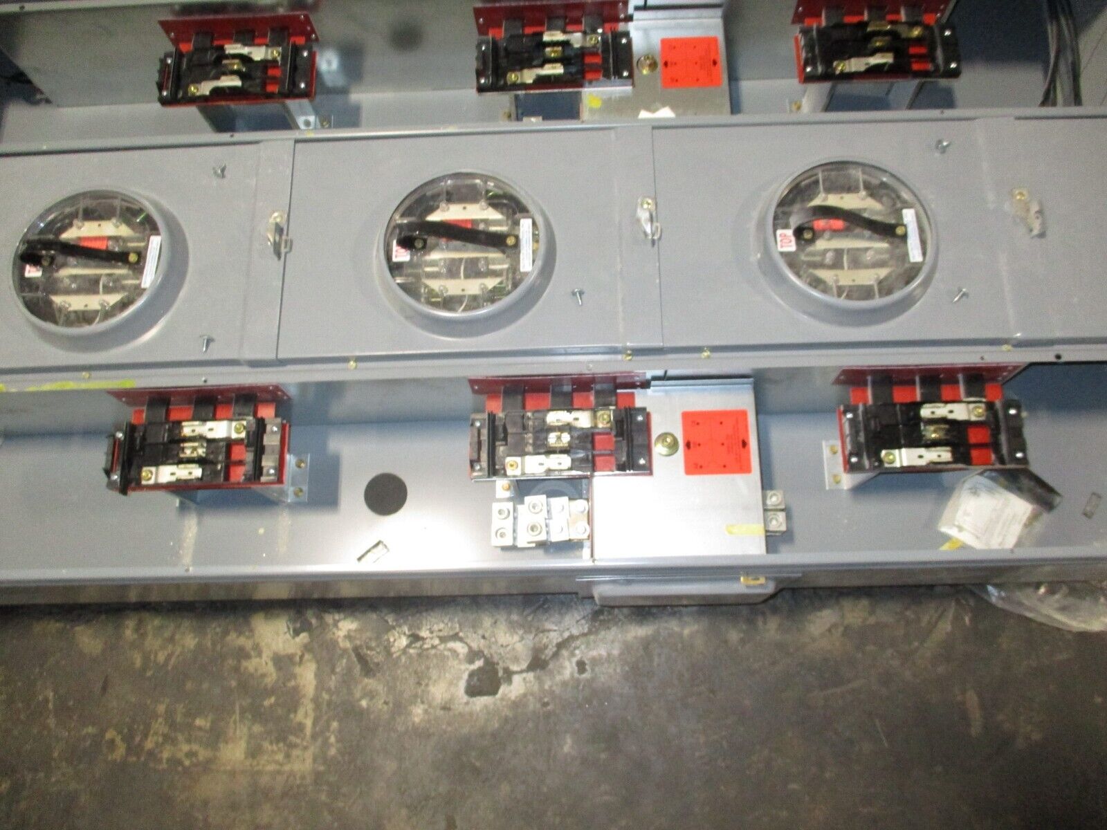 Square D 3R EZM Meter Center w/ Terminal Box EZM743200R / EZM4800TBR 6-Position
