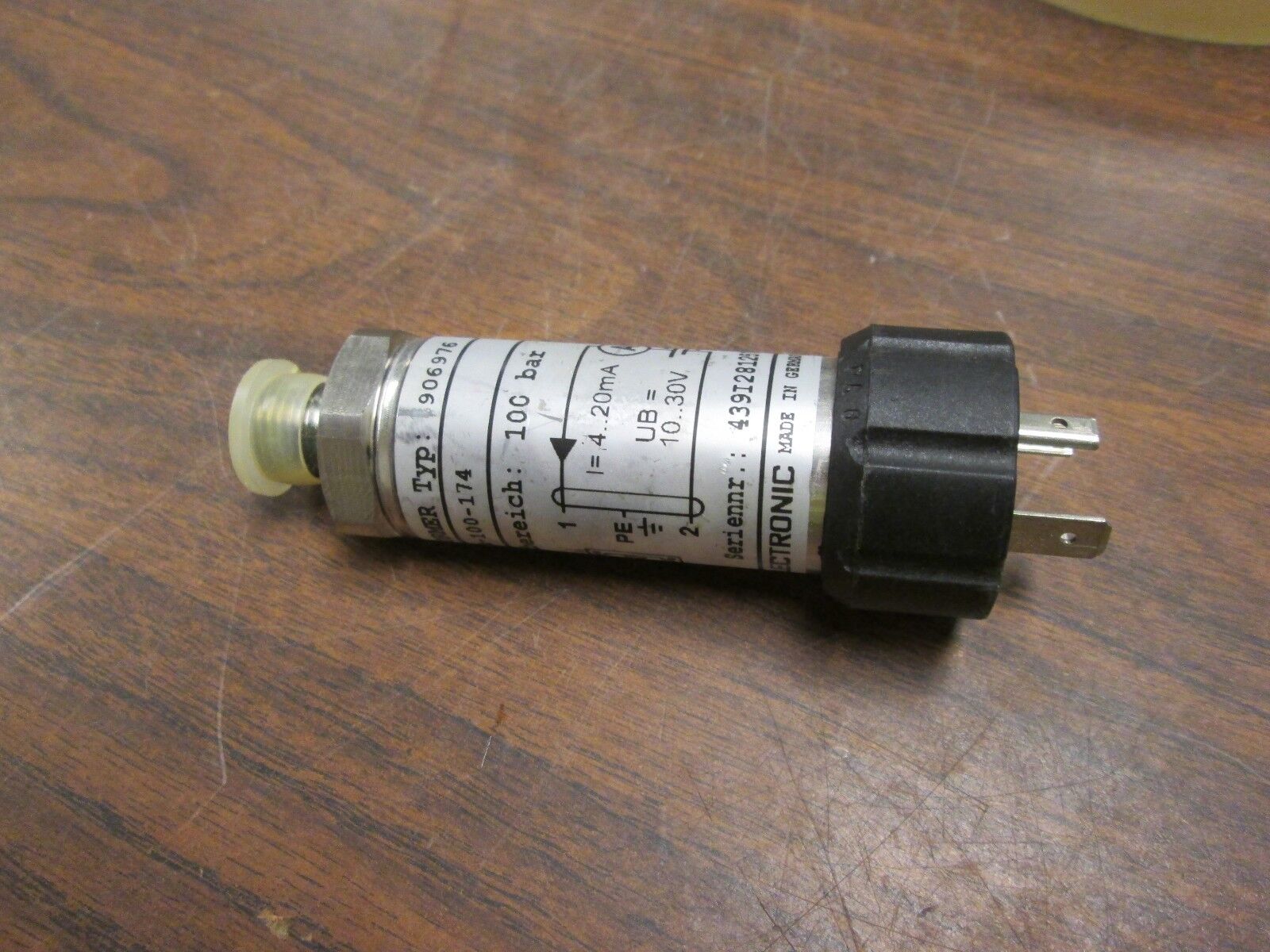 Hydac Pressure Transducer HAD 3745-A-100-174 4-20mA 10-30V Used