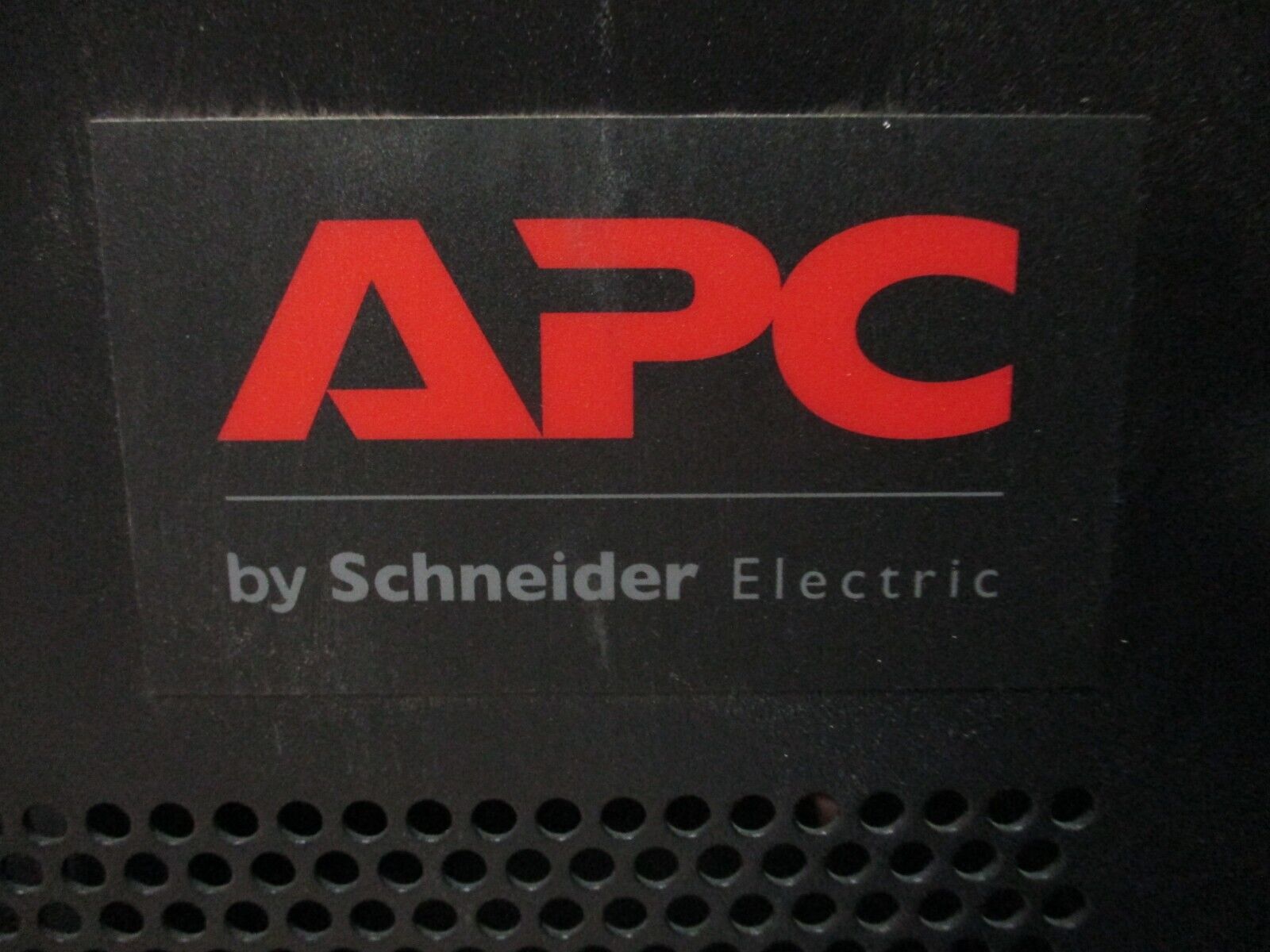 APC Maintenance Bypass Panel SBPSU20K30F-WP 30kVA/24kW 208Y/120V 60Hz 4W+G Used
