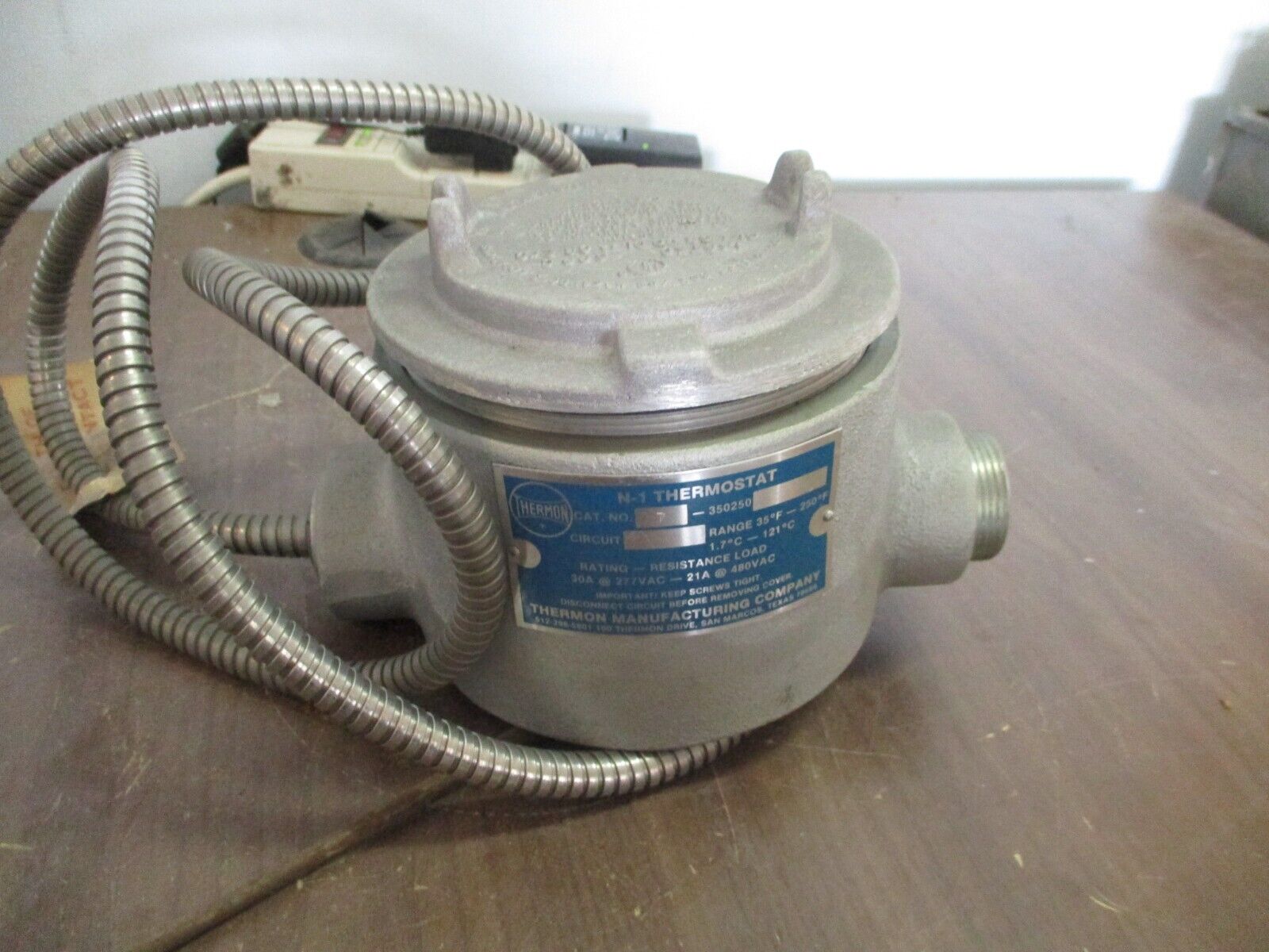 Thermon N-1 Thermostat 7-350250 Range: 35°F - 250°F 30A@277V 21A@480V Used