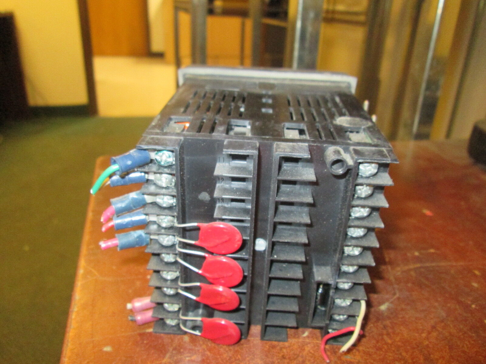 Barber-Colman Series 15 Temperature Controller 15Q3-TJC00-020-3-00 85/250VAC