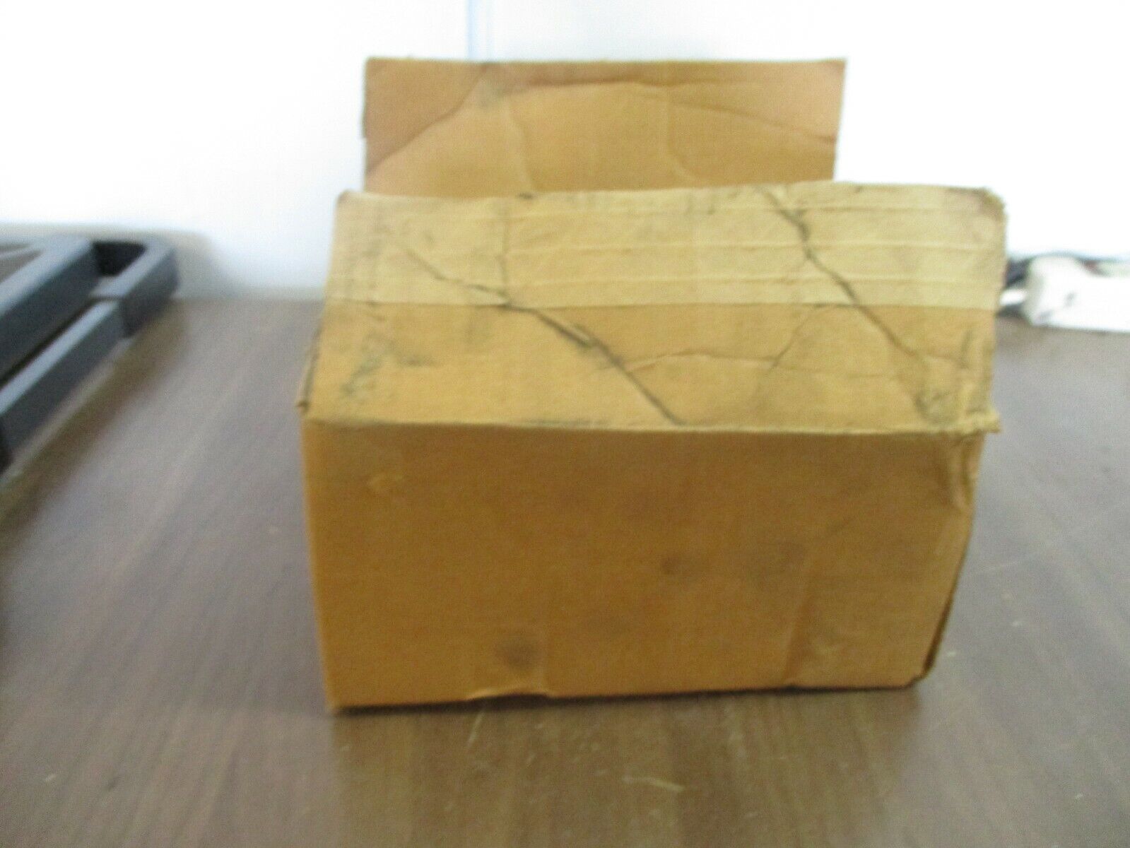 Allen-Bradley Temperature Control 837-V3A Ser. A Range: 140-290°F New Surplus