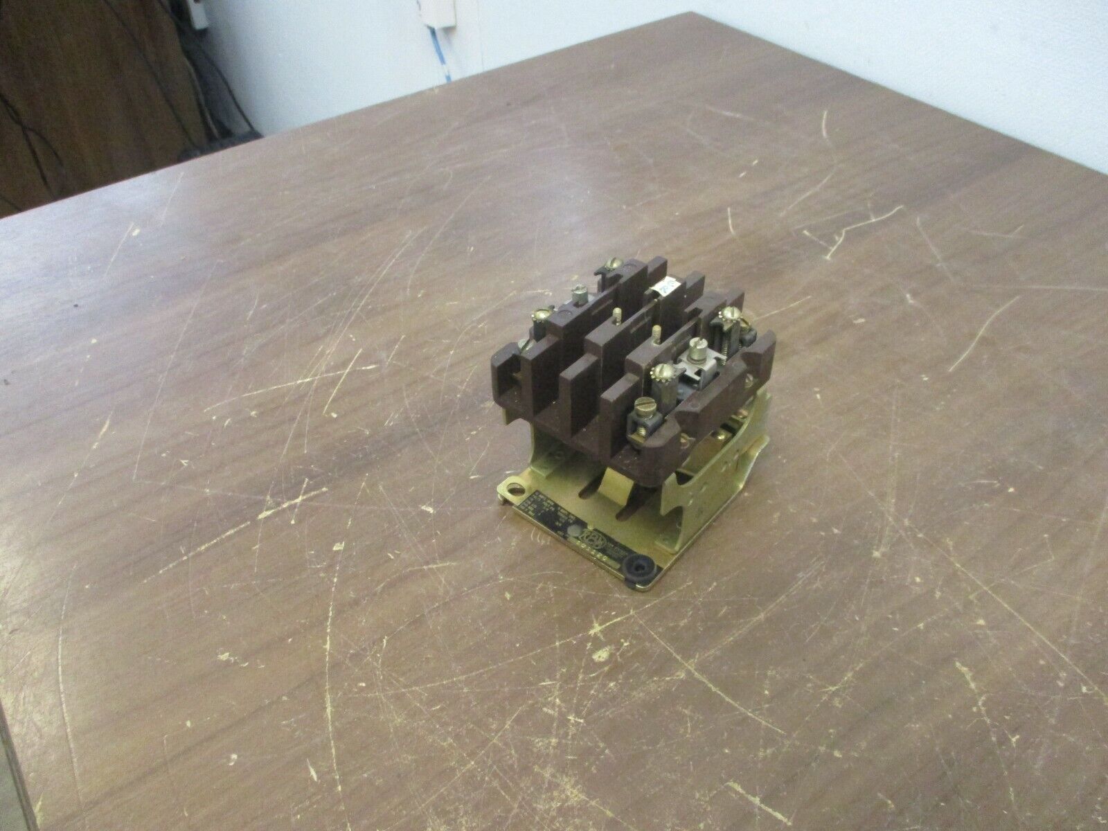 RBM Control Relay 101120 600V 10A 2P Used