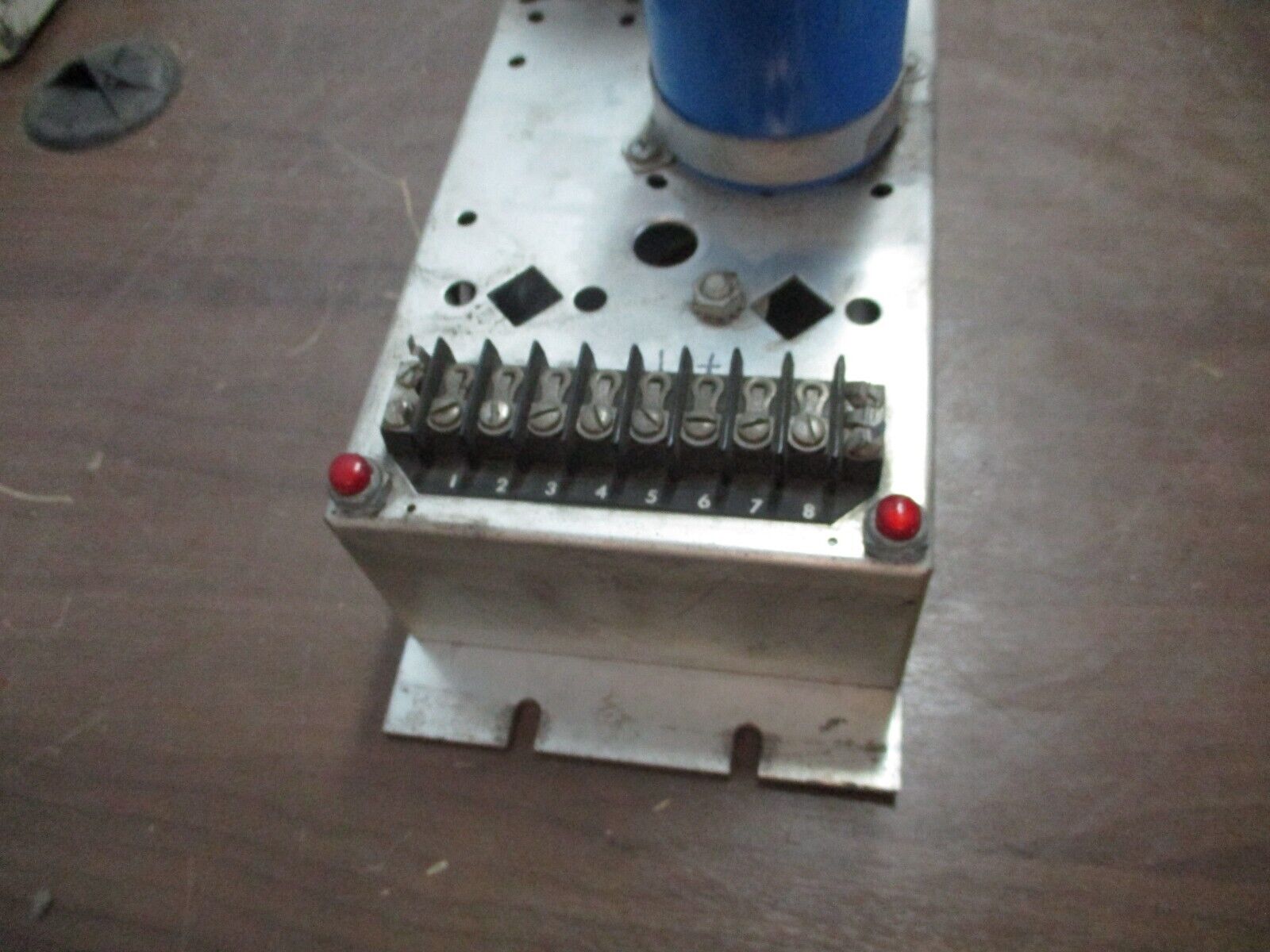 Sola DC Power Supply 28-1125 Input: 100-130VAC 60Hz Output: 125VDC 2A Used