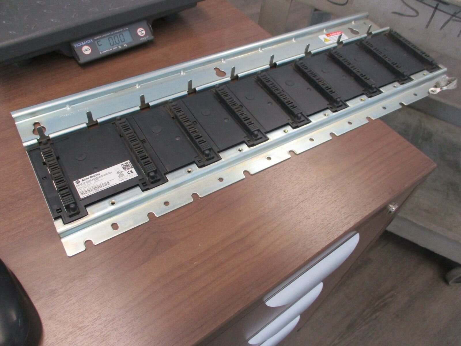 Allen-Bradley 8-Axis Slim Power Rail 2094-PRS8 Ser. A Buss: 325/650VDC, 70A Used