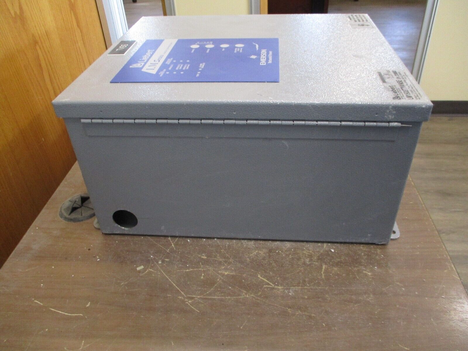 Liebert LM Series Surge Suppressor LM150277YANSE 277/480V 3Ph 4W+G 50/60Hz Used