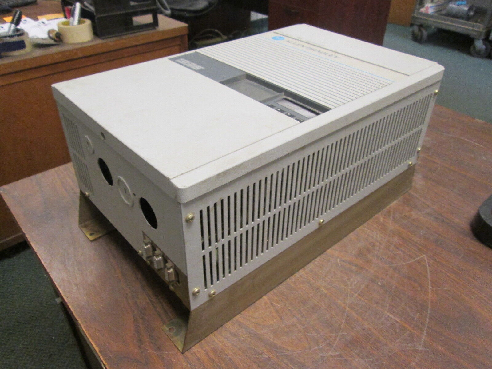 Allen-Bradley 1336 AC Drive 1336-B003-EAD-L3-S1 3HP *No Cover Screw* Used