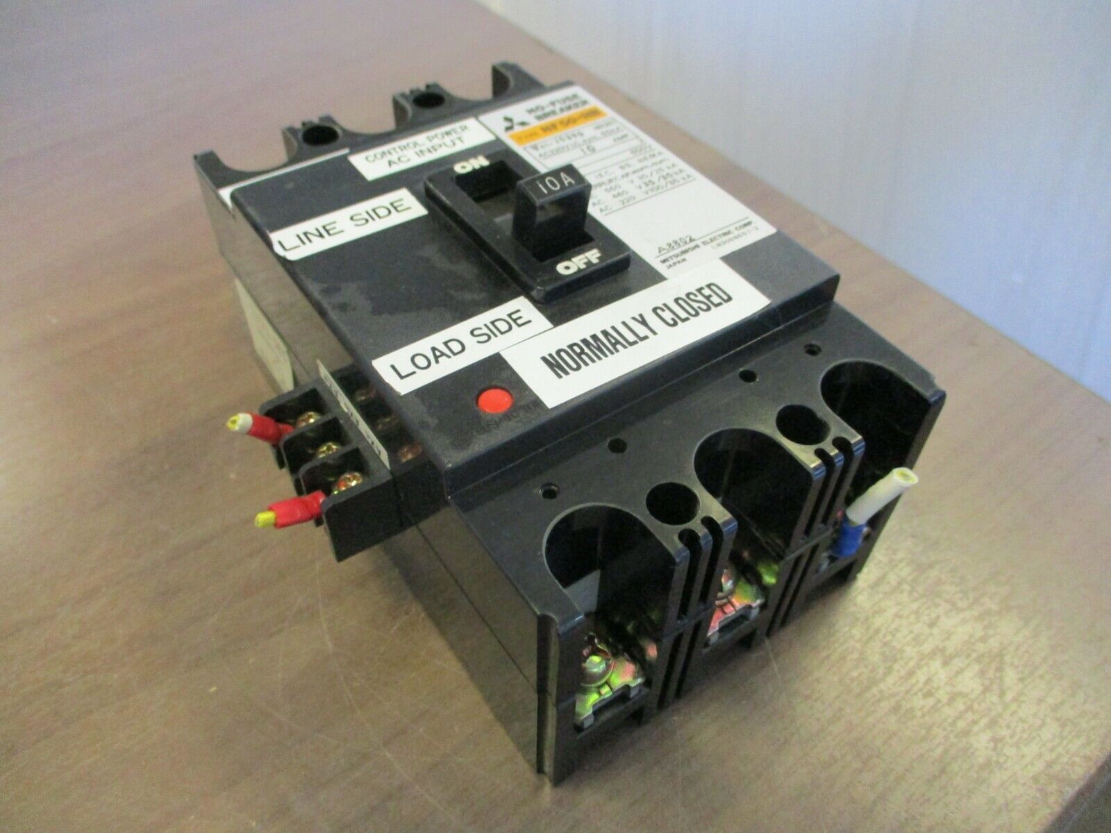 Mitsubishi Circuit Breaker NF50-HB 10A 600V 3P Used