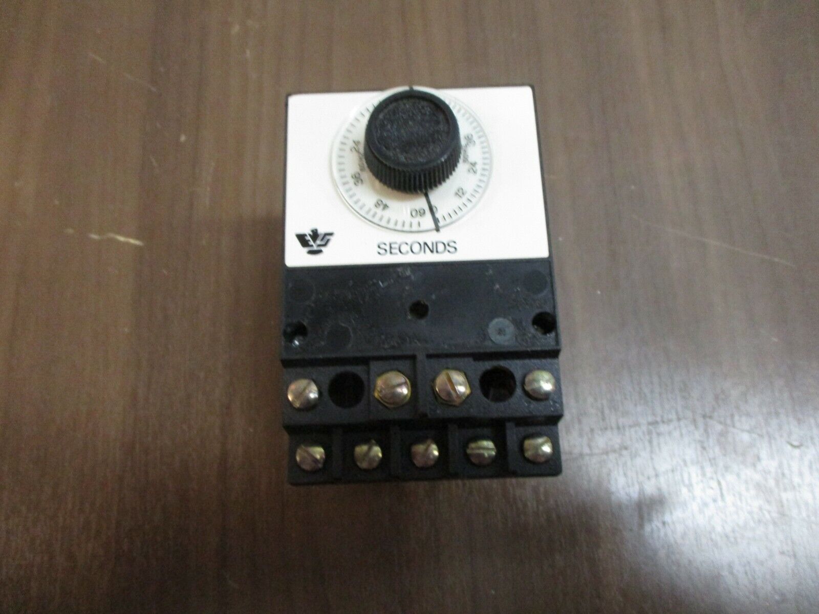 Eagle Signal Timer BR15A6 Range: 0-60Sec 120V 50/60Hz Used