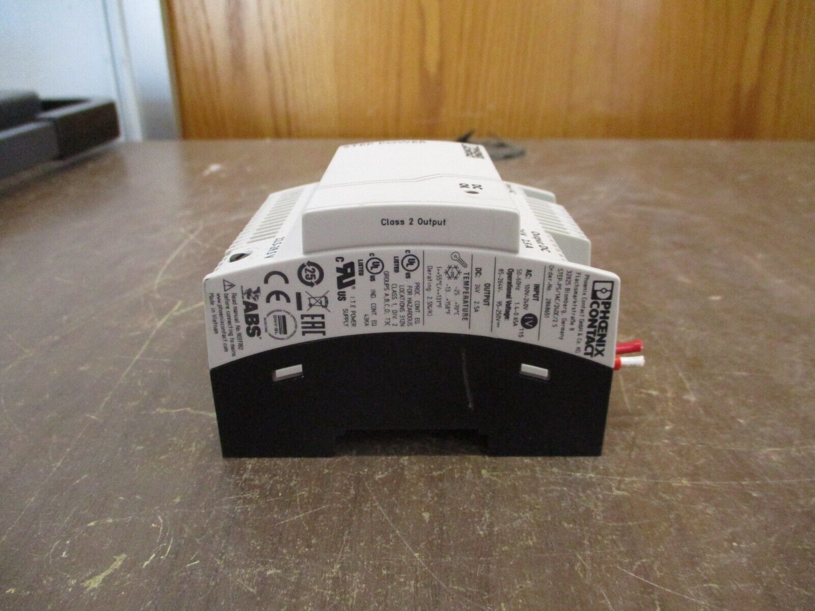 Phoenix Contact Step Power Supply 2868651 STEP-PS/1AC/24DC/2.5 Used