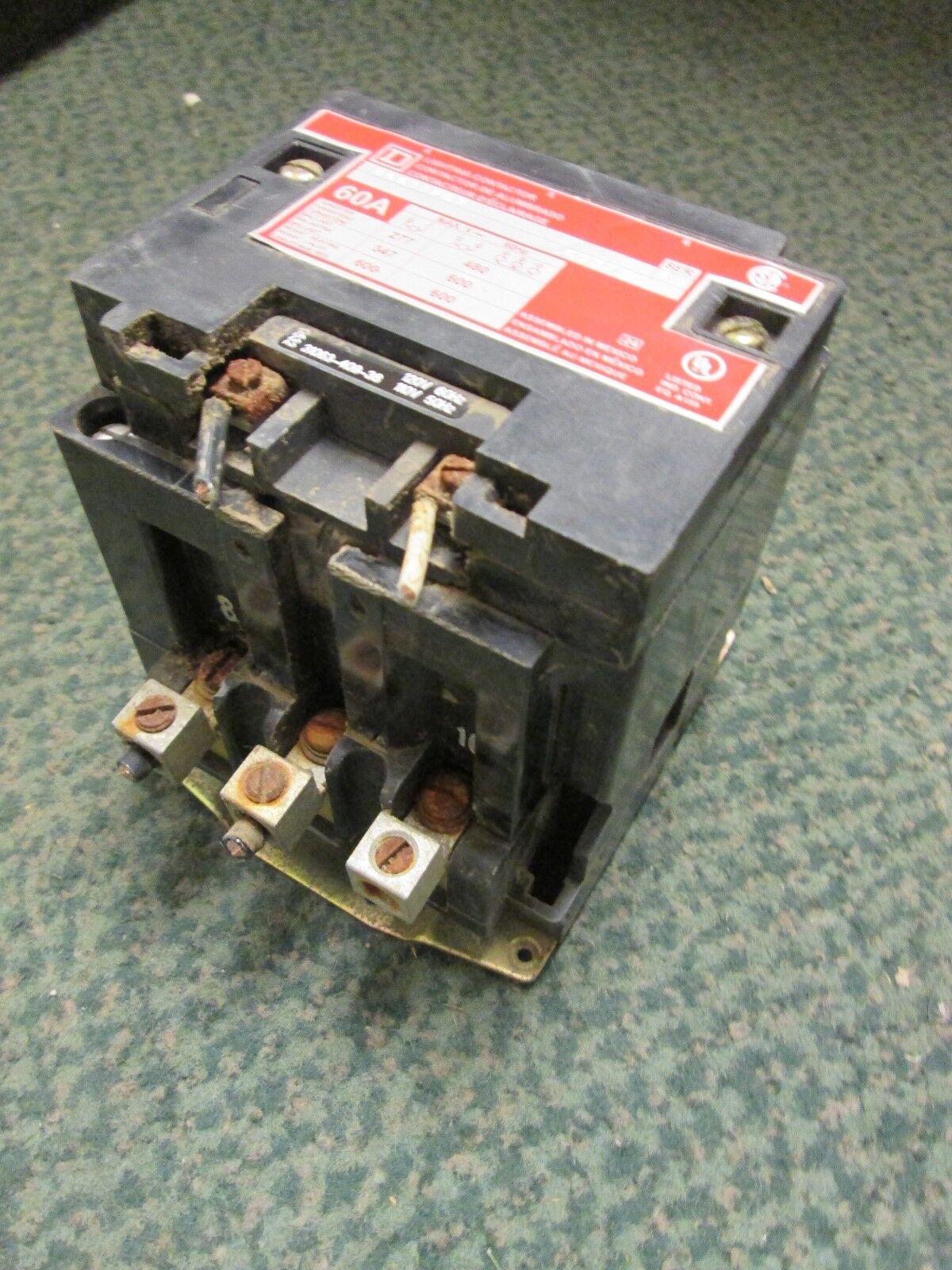 Square D Lighting Contactor 8903SP02 60A 120V coil 3P Used