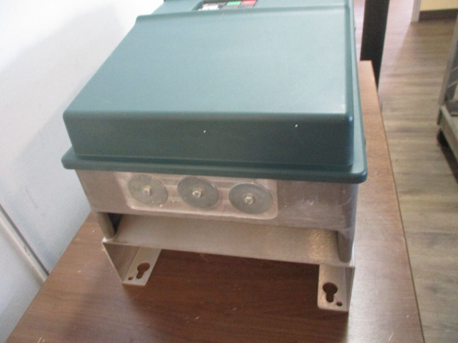 Reliance VTAC 7 GV3000/SE AC Drive 40V4260 40HP Type 12 Enclosure Used