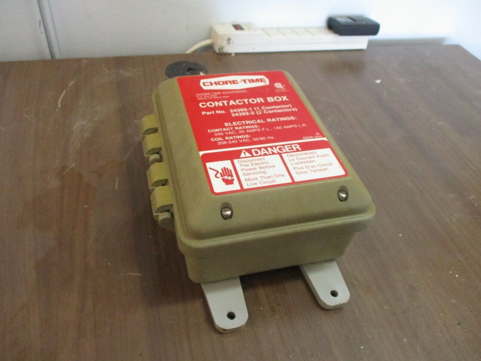 Chore-Time Contactor Box 24392-2 2-Contactor 208-240V Coil 25A 240V Used