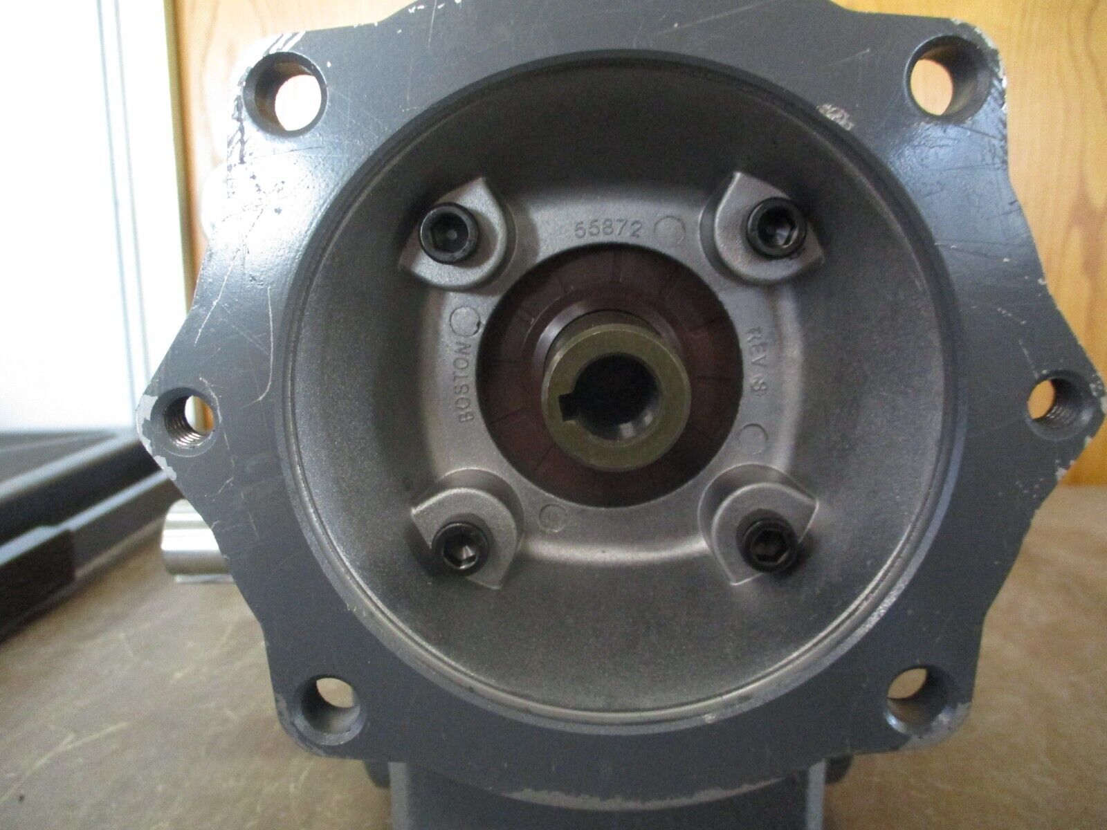 Boston Gear Reducer F726-30-B5-G Ratio 30:1 1.68HP 1521 LB-In Torque Out