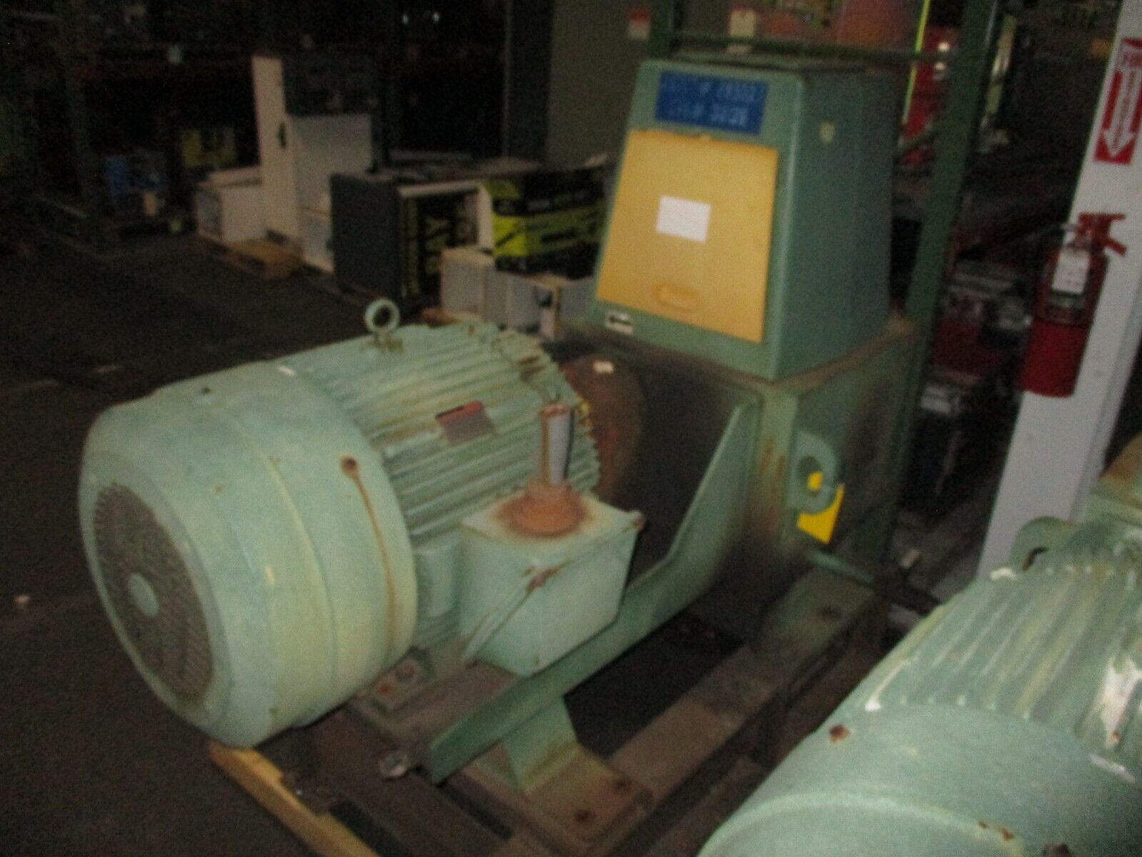 Lightnin 80 Series Mixer 86 Q 50 50HP Ratio: 14.2 Output RPM: 125-83.3 Used