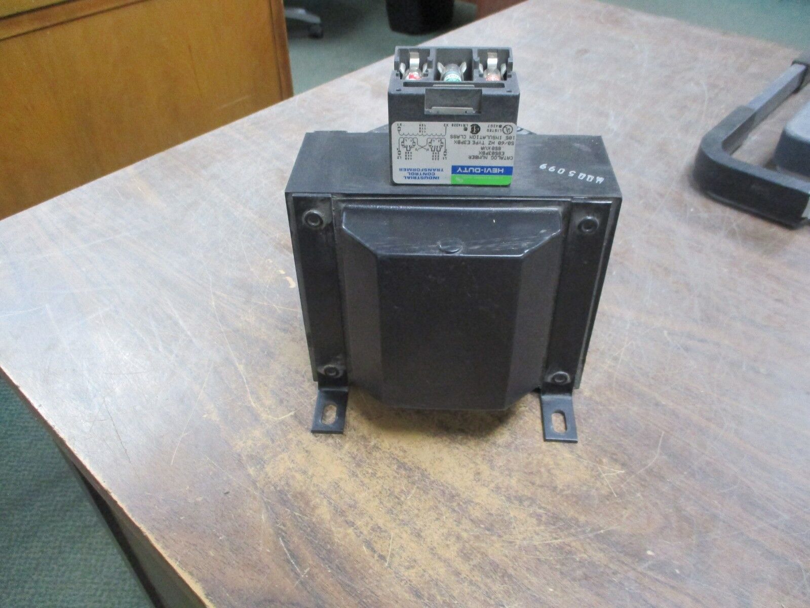 Hevi-Duty Control Transformer E8503PBX 0.850KVA Pri:240/480V Sec:120V 50/60Hz